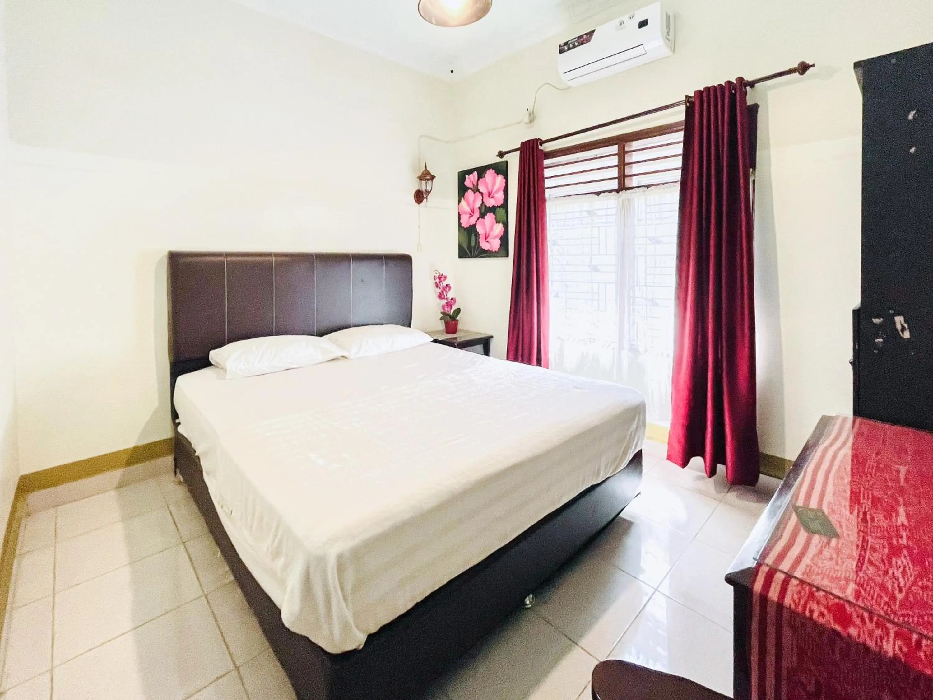 Bedroom, Bed in Lega Guest House Syariah near UISU Medan RedPartner