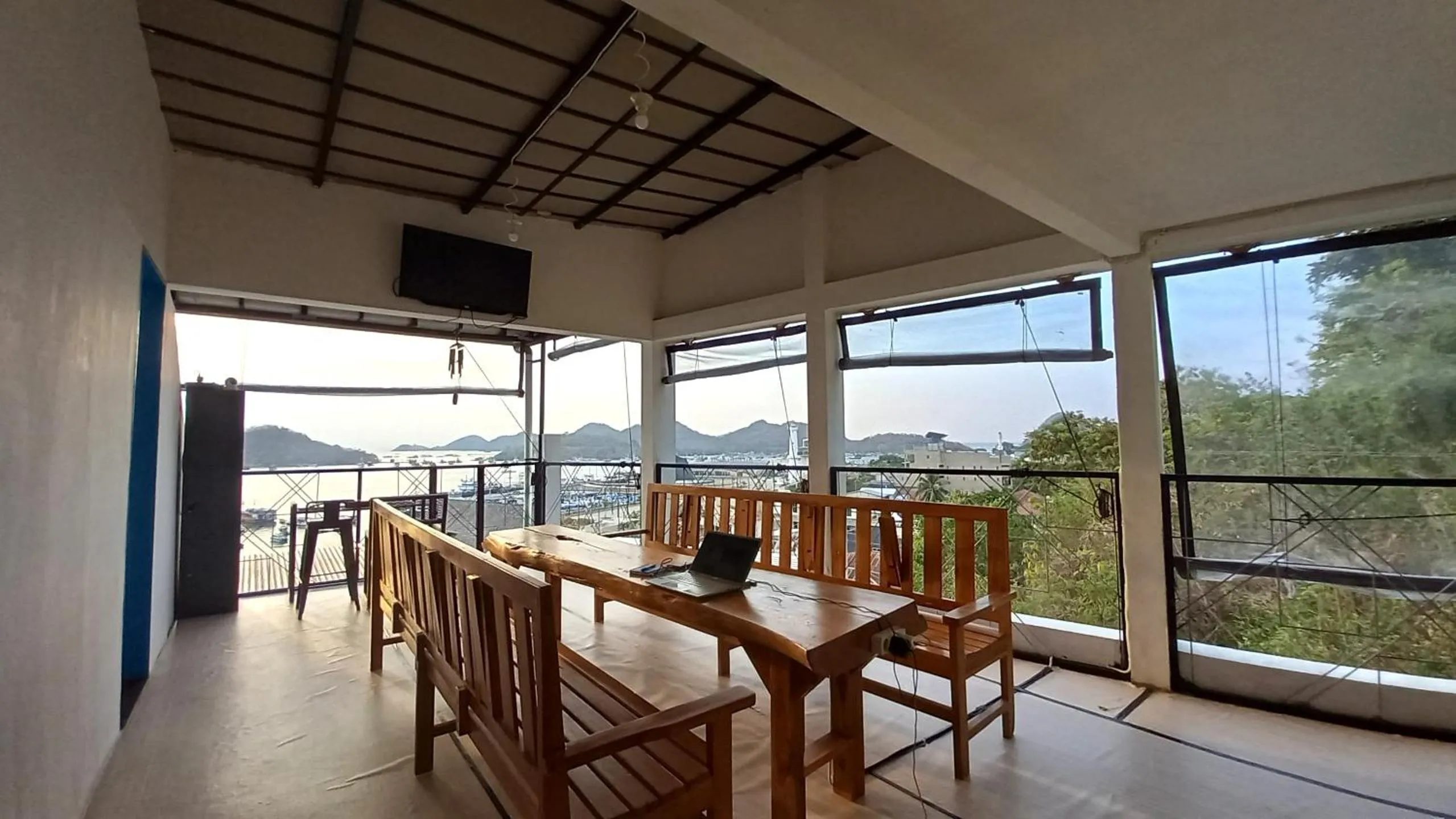 Property building in dC Hotel & Hostel