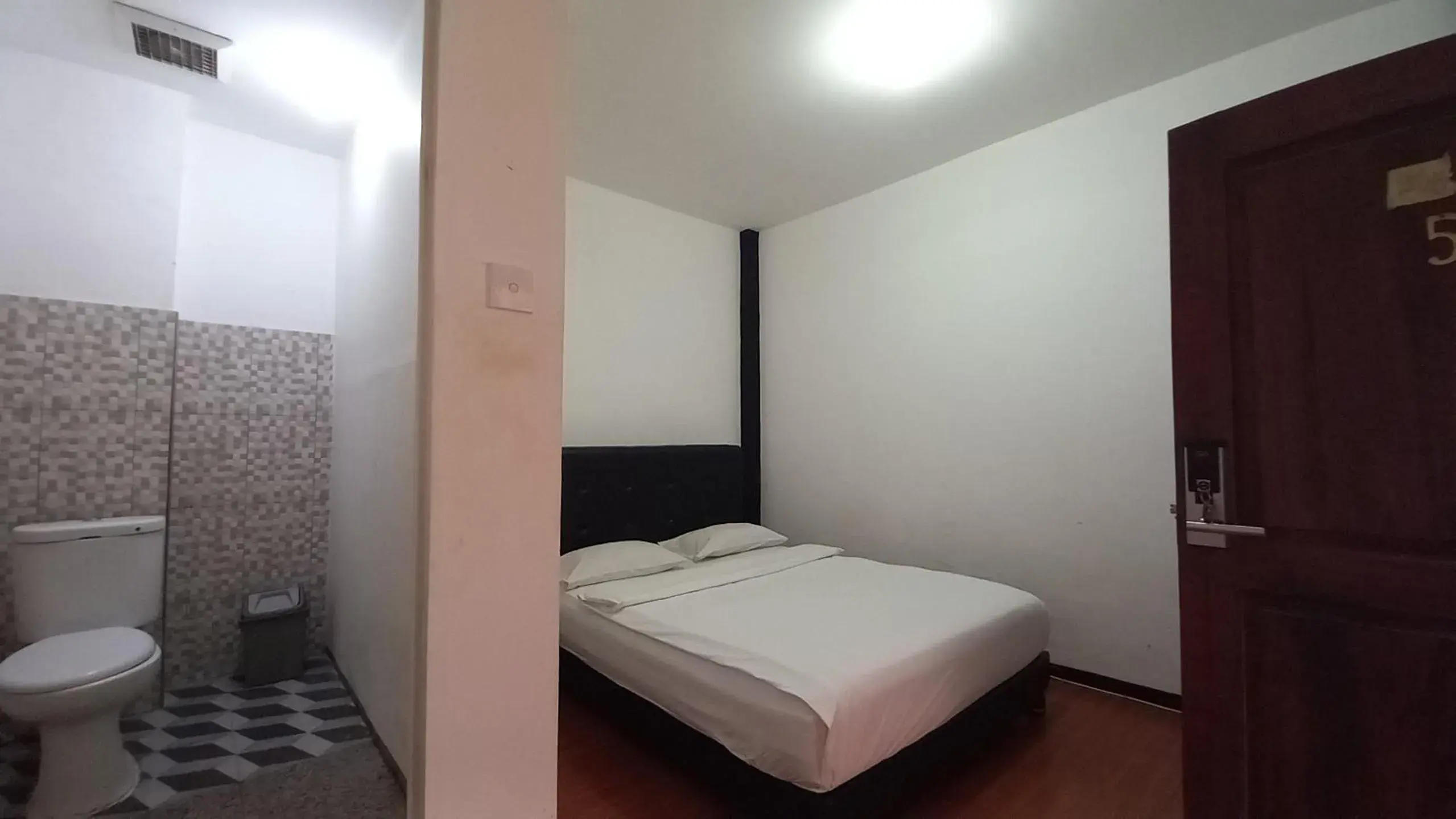 Standard Double or Twin Room in dC Hotel & Hostel Standard Double or Twin Room in dC Hotel & Hostel