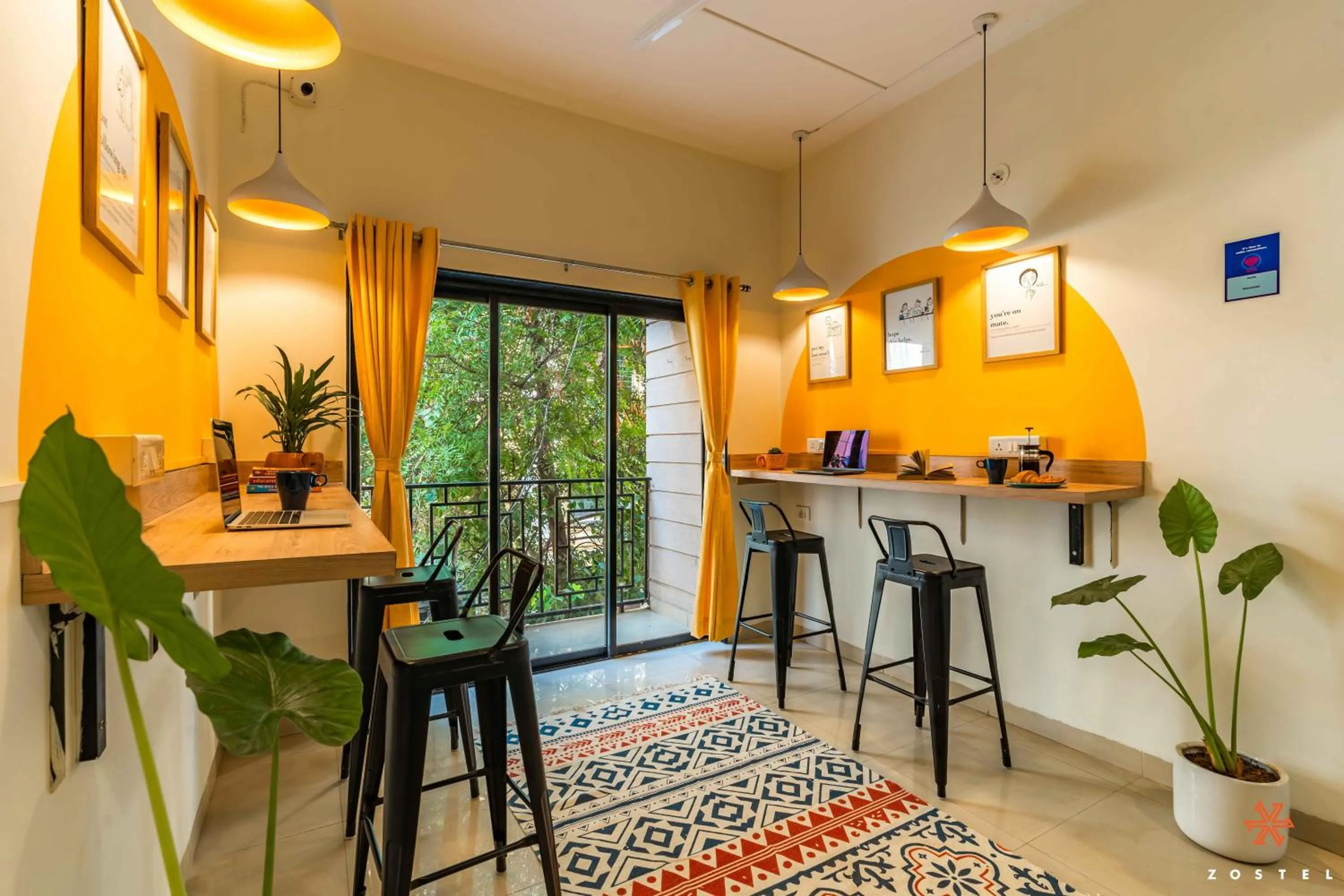 Living room in Zostel Pune (Viman Nagar)