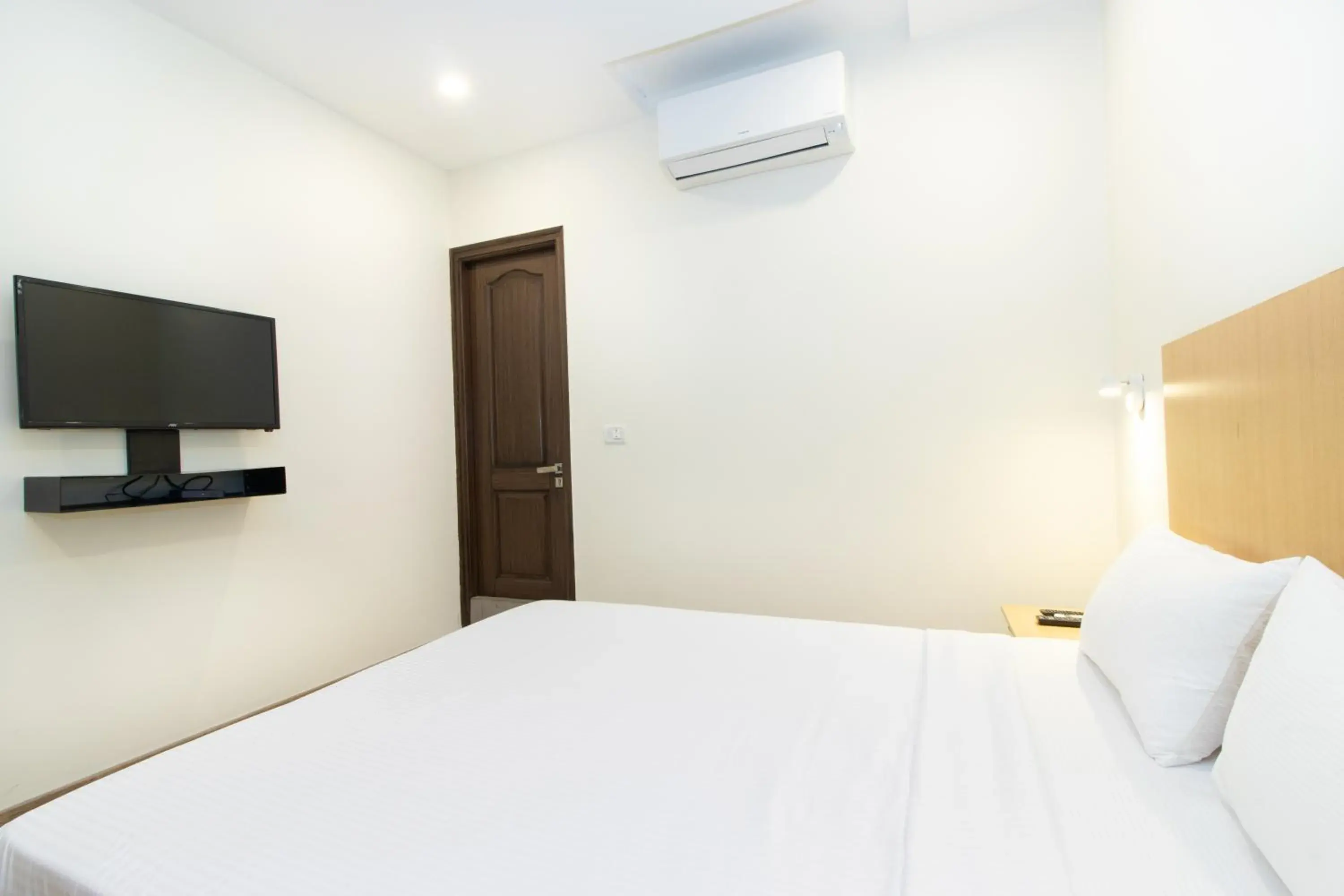 Bed in Sanctum Suites Richmond Road Bangalore Bed in Sanctum Suites Richmond Road Bangalore