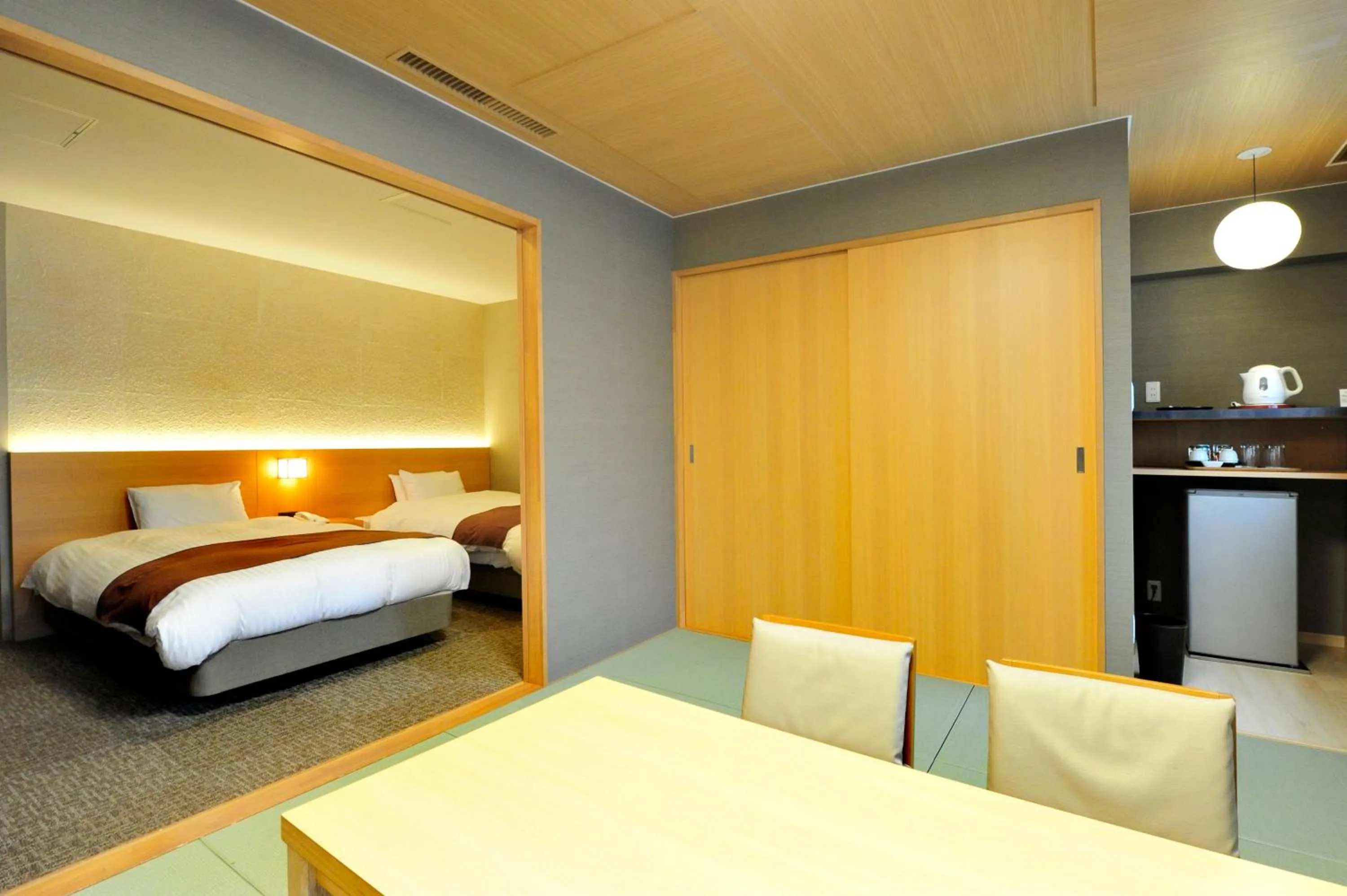 Photo of the whole room, Bed in Niseko Hot Spring Ikoino Yuyado Iroha