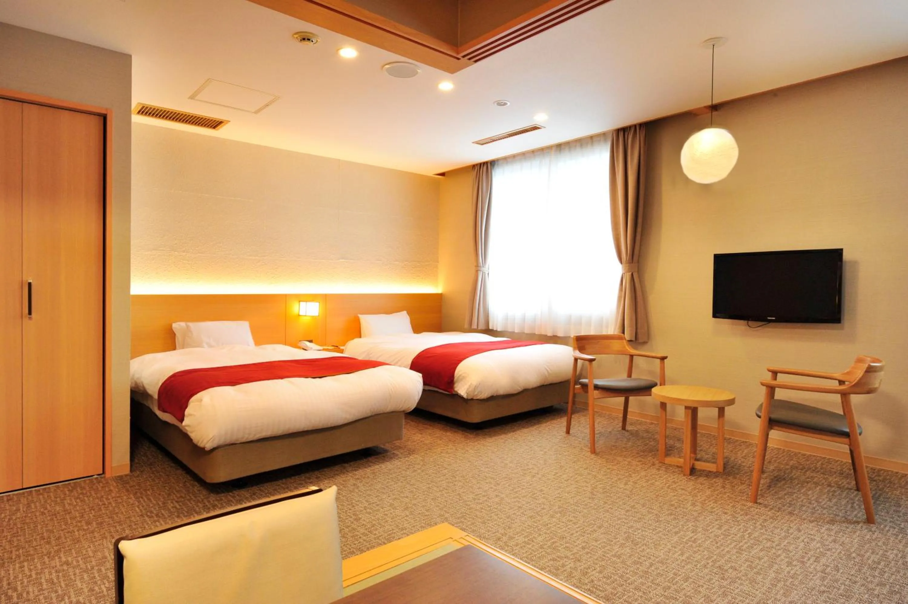 Photo of the whole room, Bed in Niseko Hot Spring Ikoino Yuyado Iroha