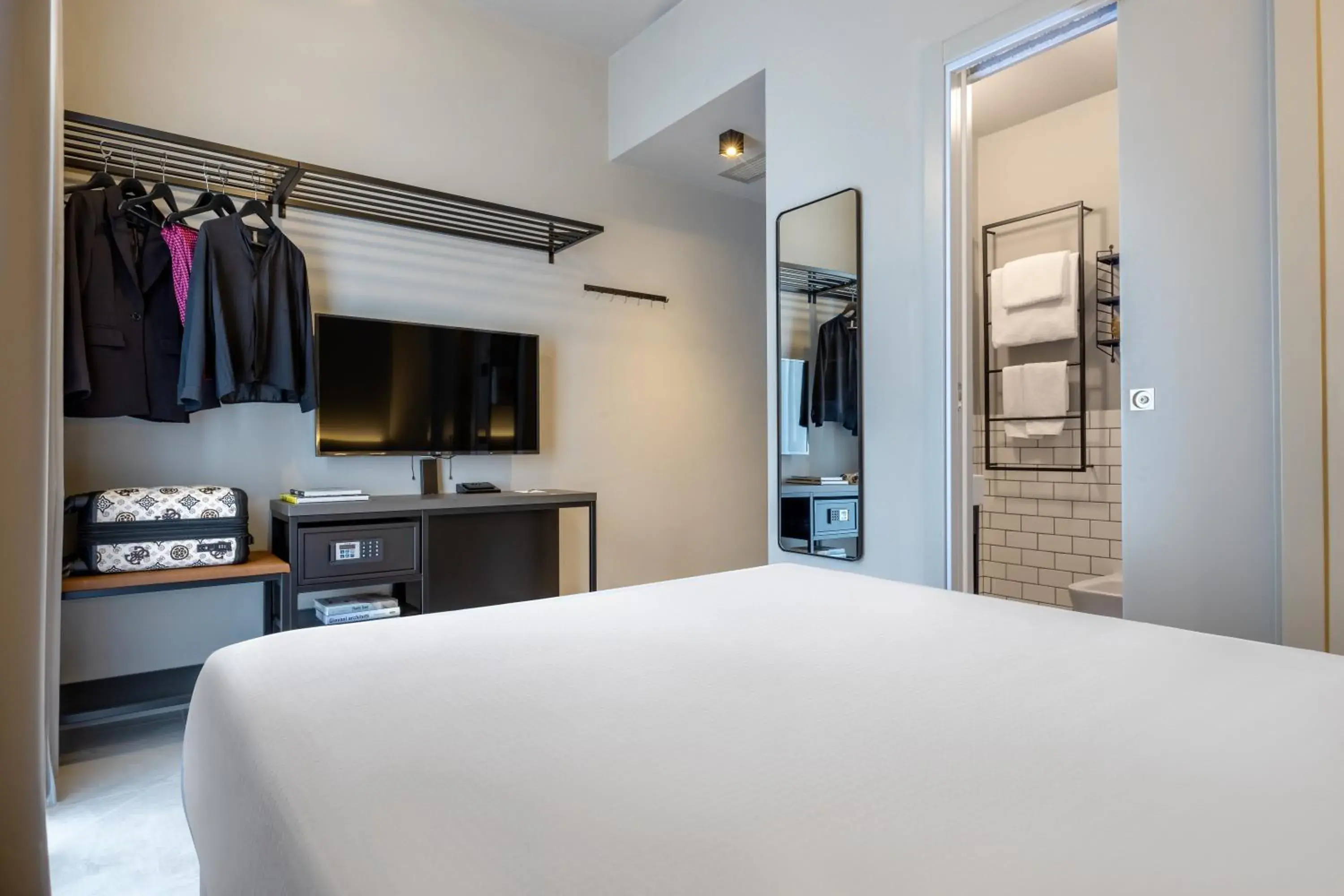 Bedroom, Bed in Homie Bedroom, Bed in Homie