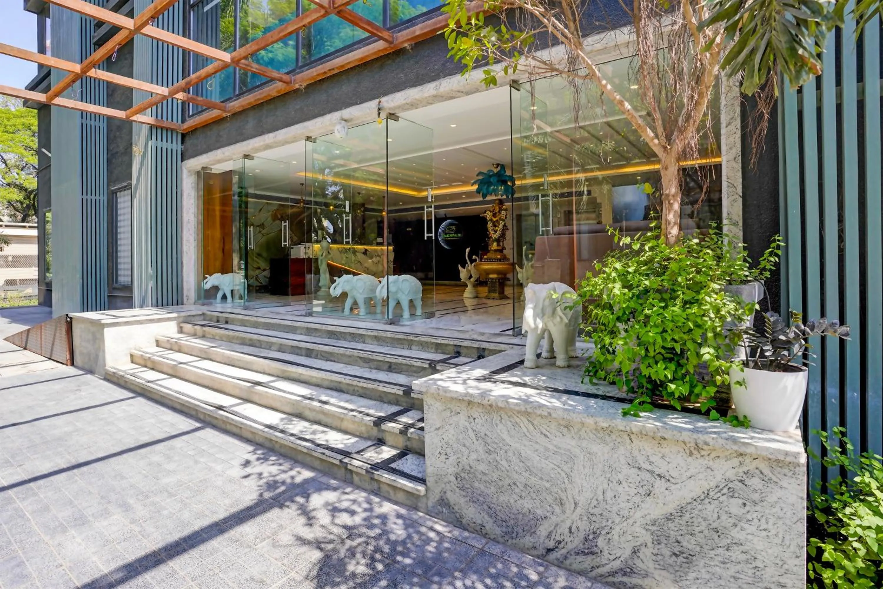 Facade/entrance in Palette Magarpatta City formerly Emerald Guestimony