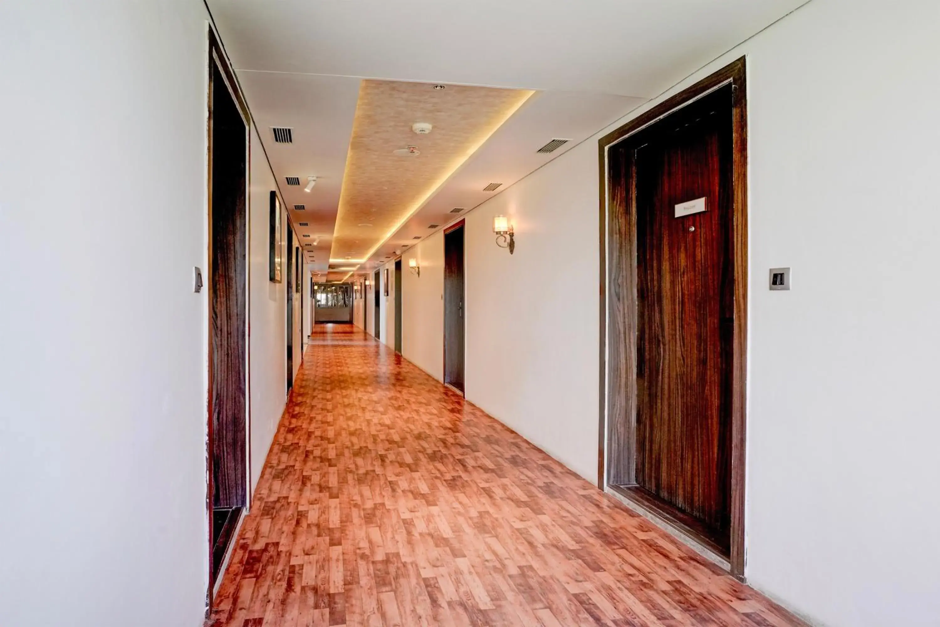 Lobby or reception in Palette Magarpatta City formerly Emerald Guestimony Lobby or reception in Palette Magarpatta City formerly Emerald Guestimony