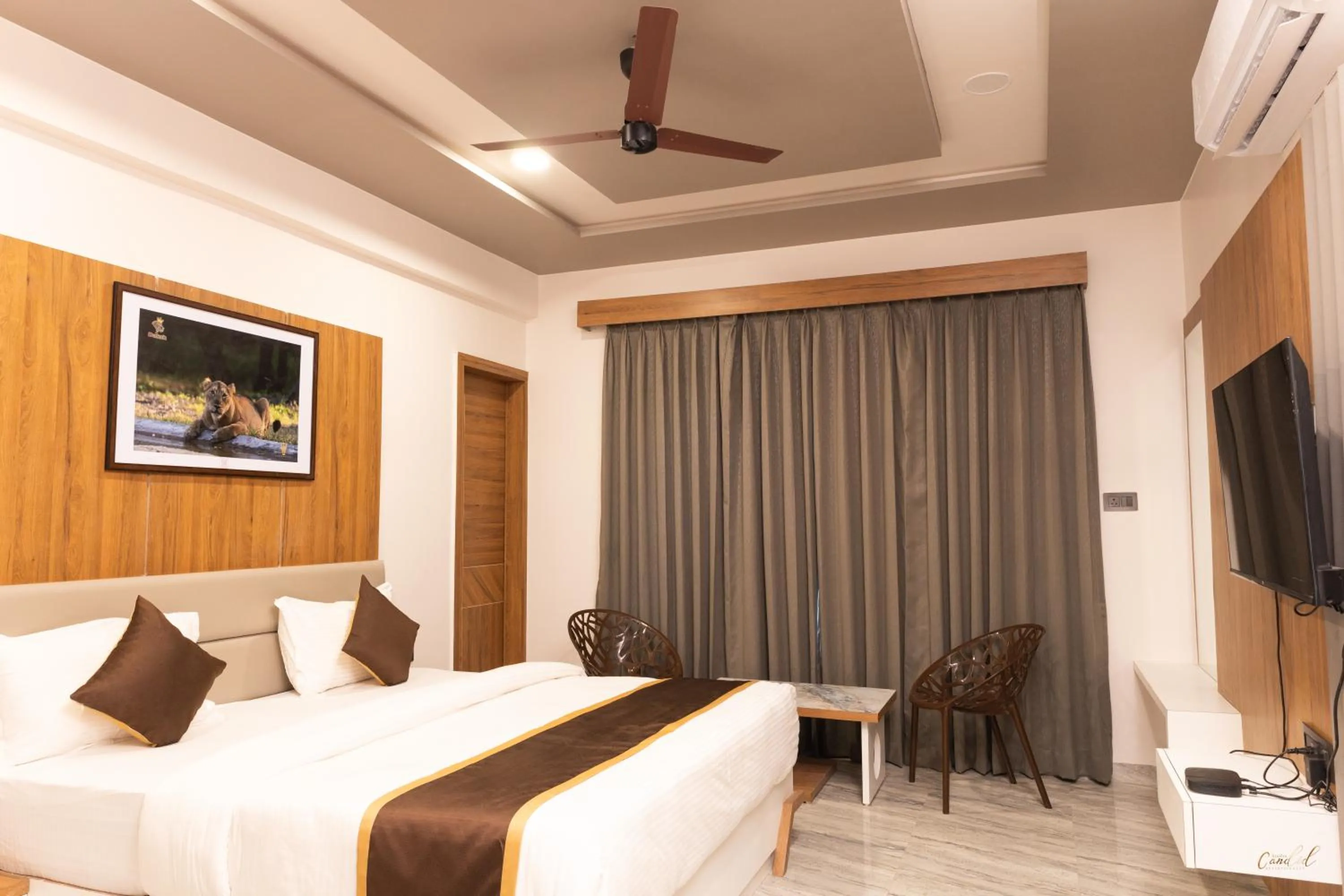 Bedroom in Daksh Eden Greenz -A Luxury Resort in Sasan Gir
