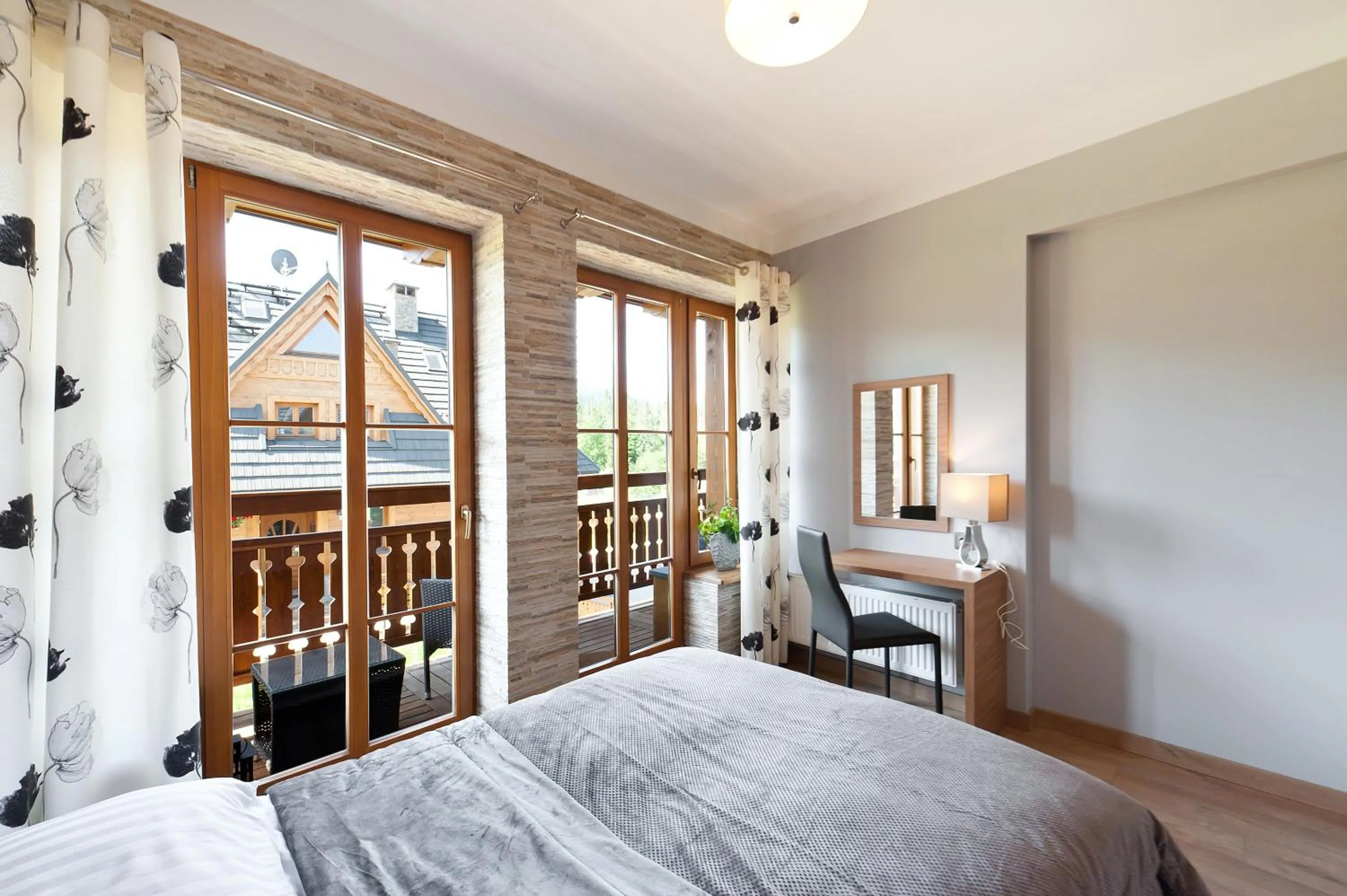 Bedroom, Bed in Apartamenty Lipki Park, Sun & Snow