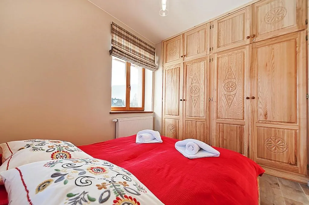 Bedroom, Bed in Apartamenty Lipki Park, Sun & Snow