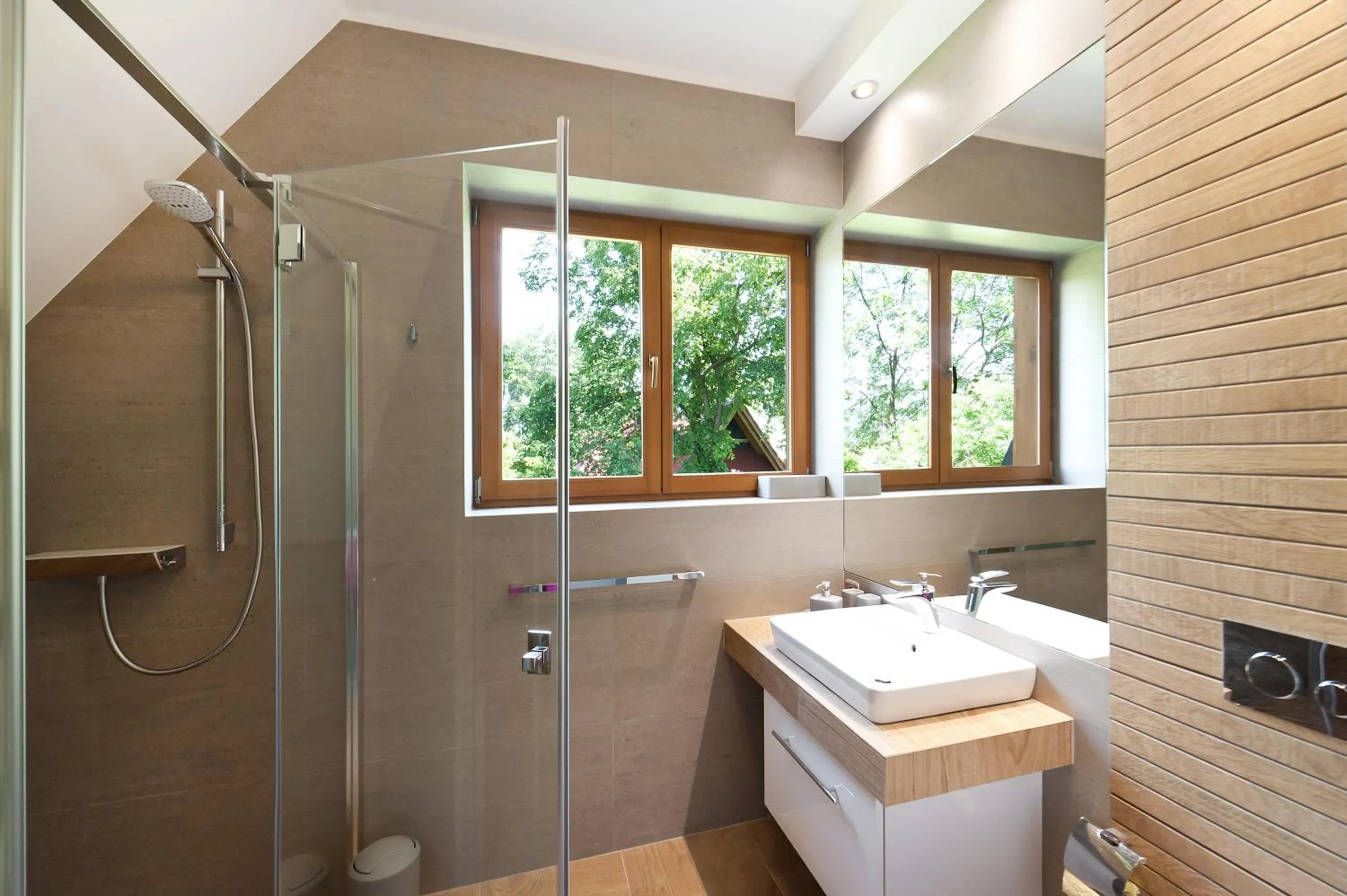 Bathroom in Apartamenty Lipki Park, Sun & Snow