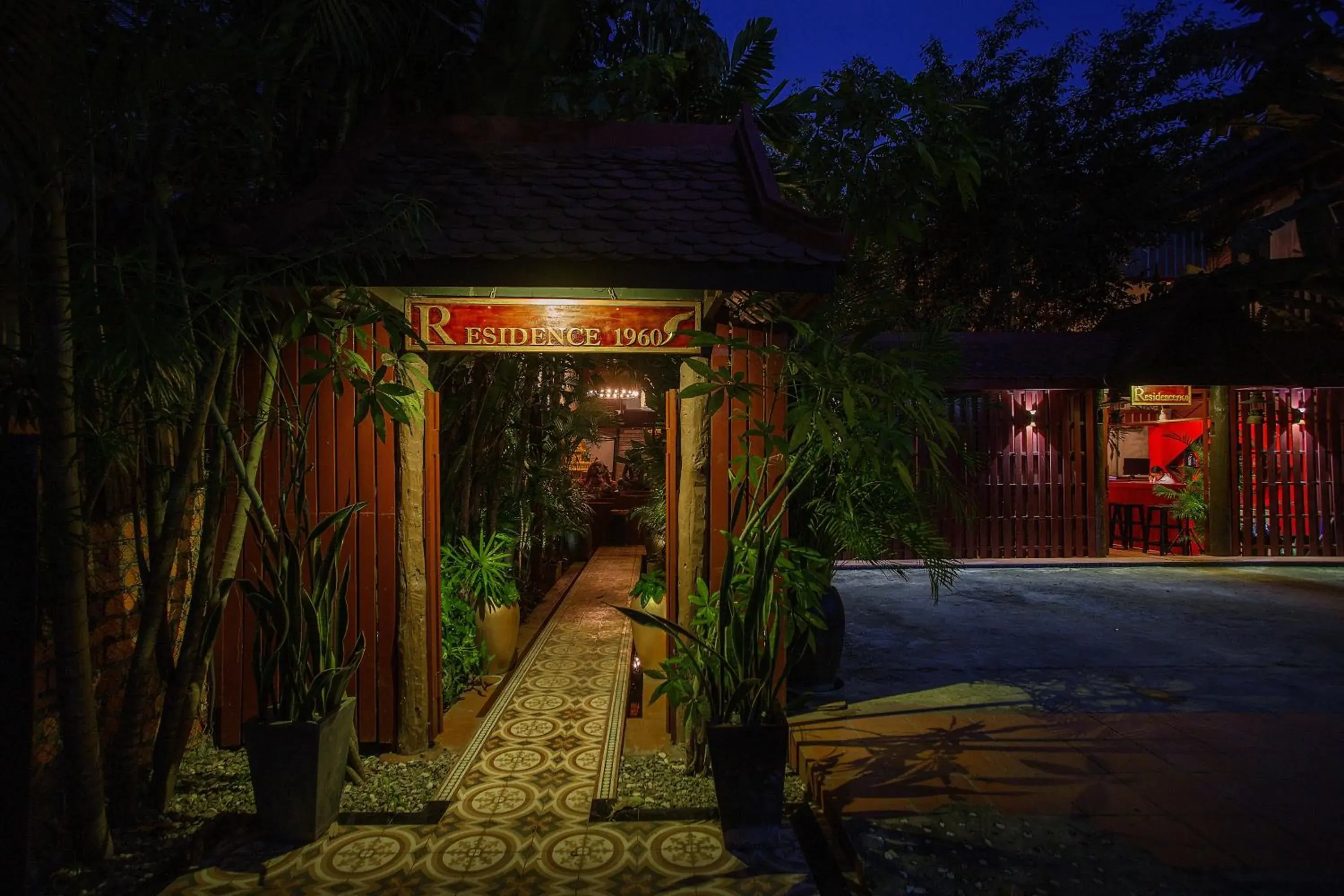 Property building in RESIDENCE 1960 Property building in RESIDENCE 1960