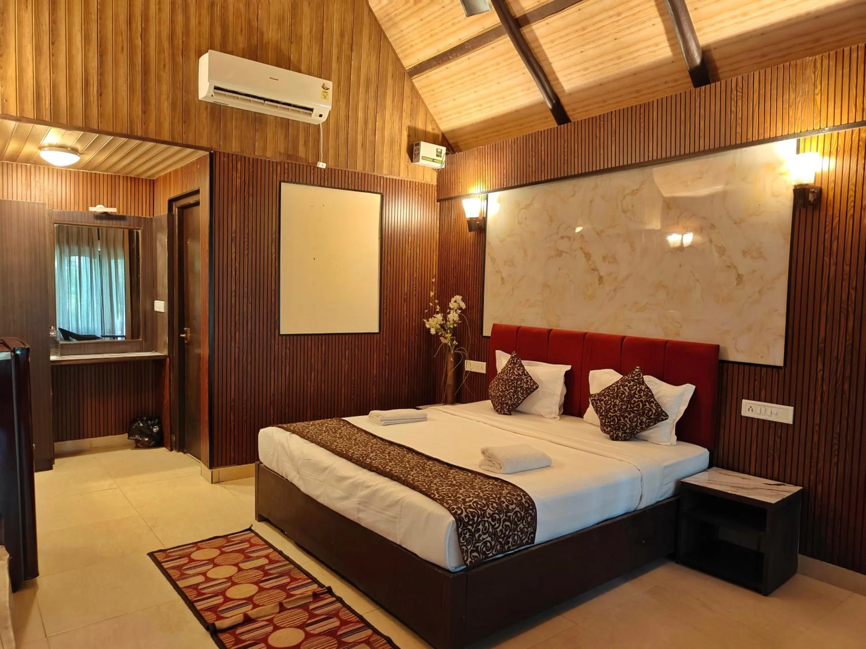 Photo of the whole room in Ocean Pearl Beach Resort