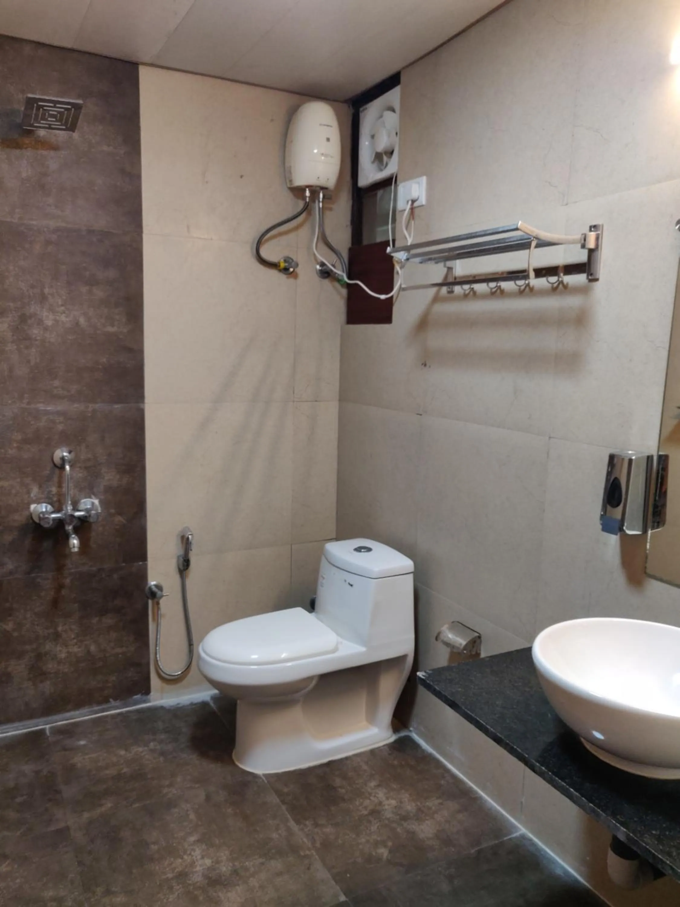 Bathroom in Ocean Pearl Beach Resort