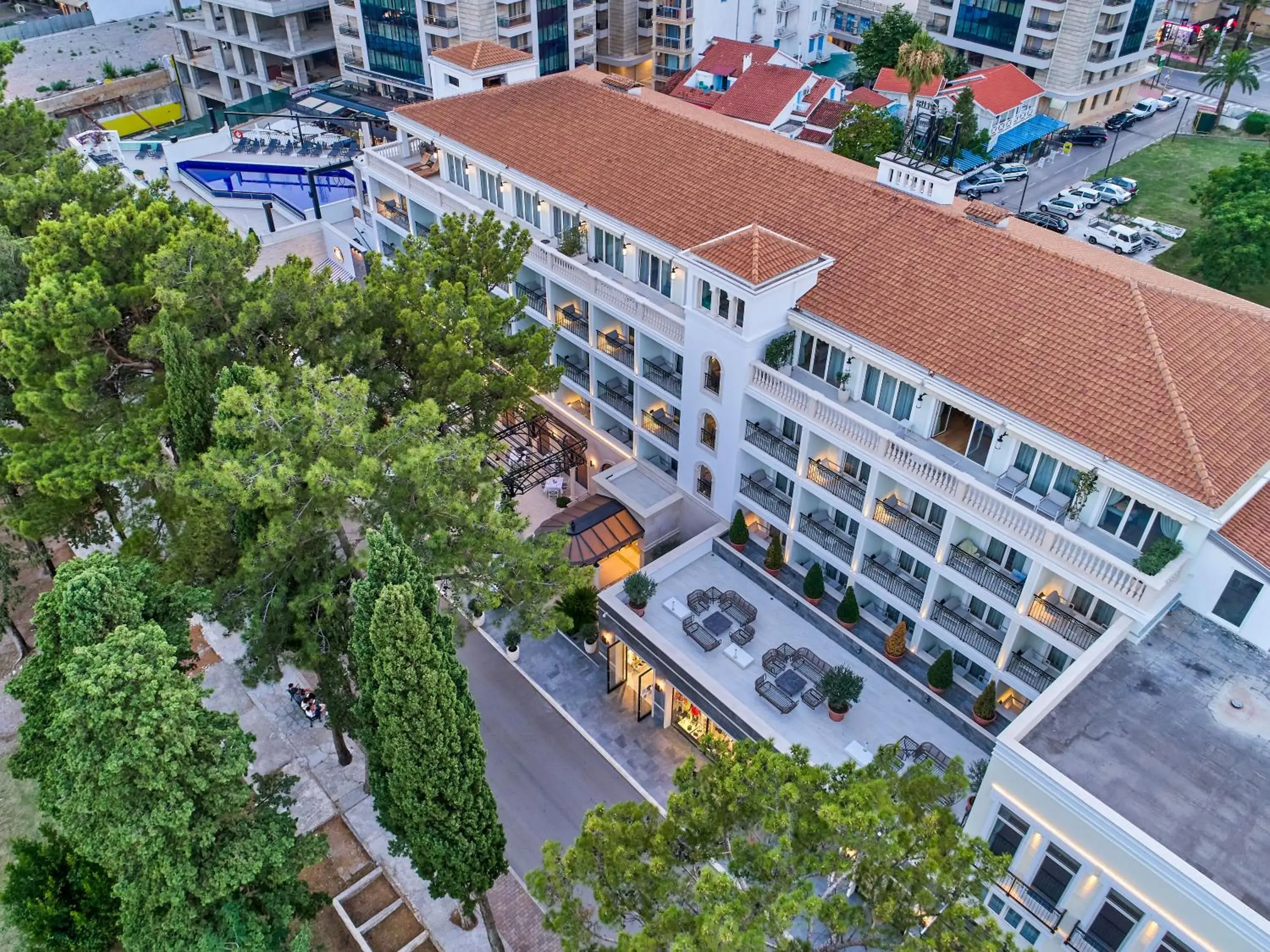 Property building in Hotel Budva Property building in Hotel Budva