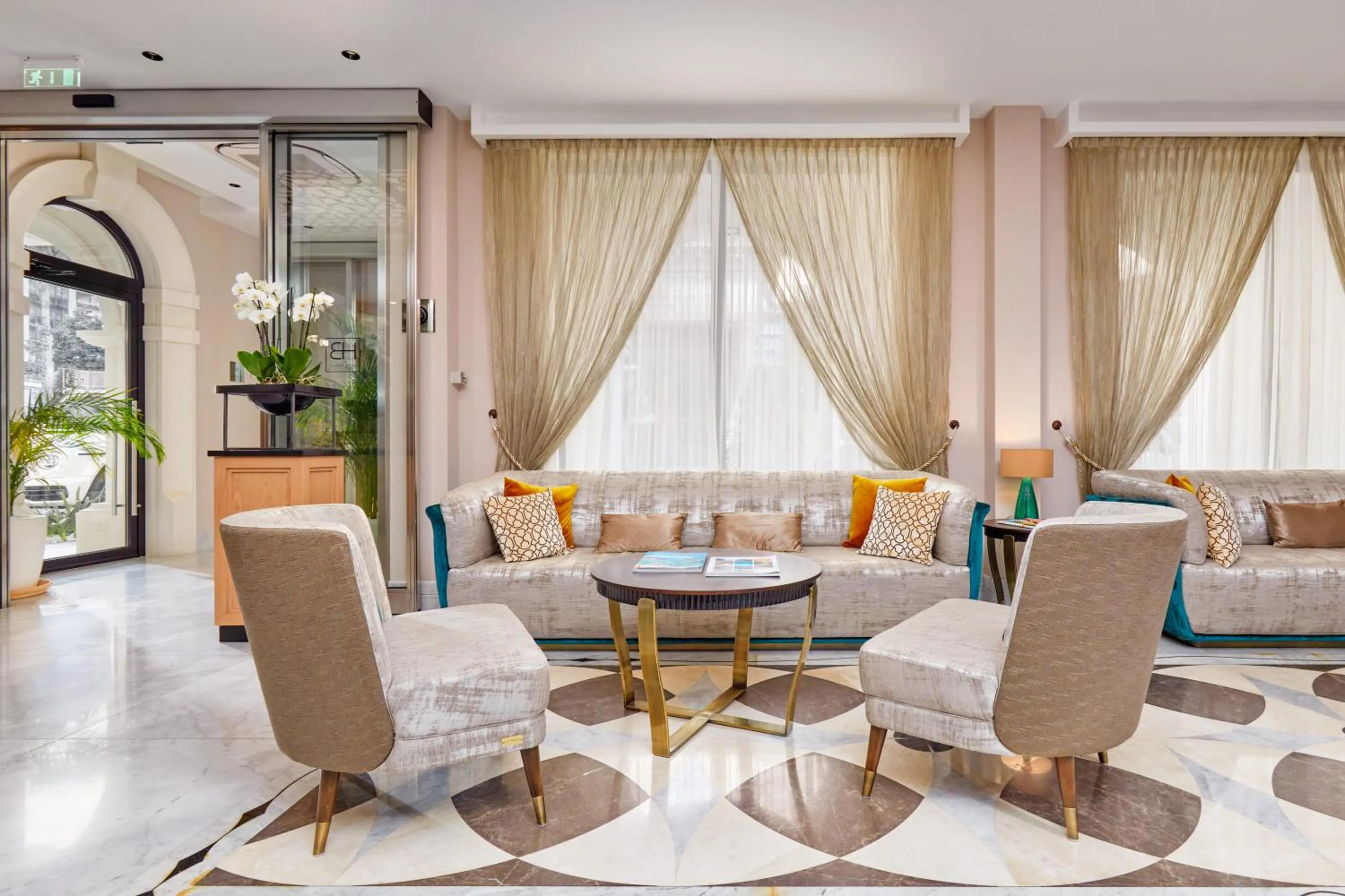 Lobby or reception in Hotel Budva