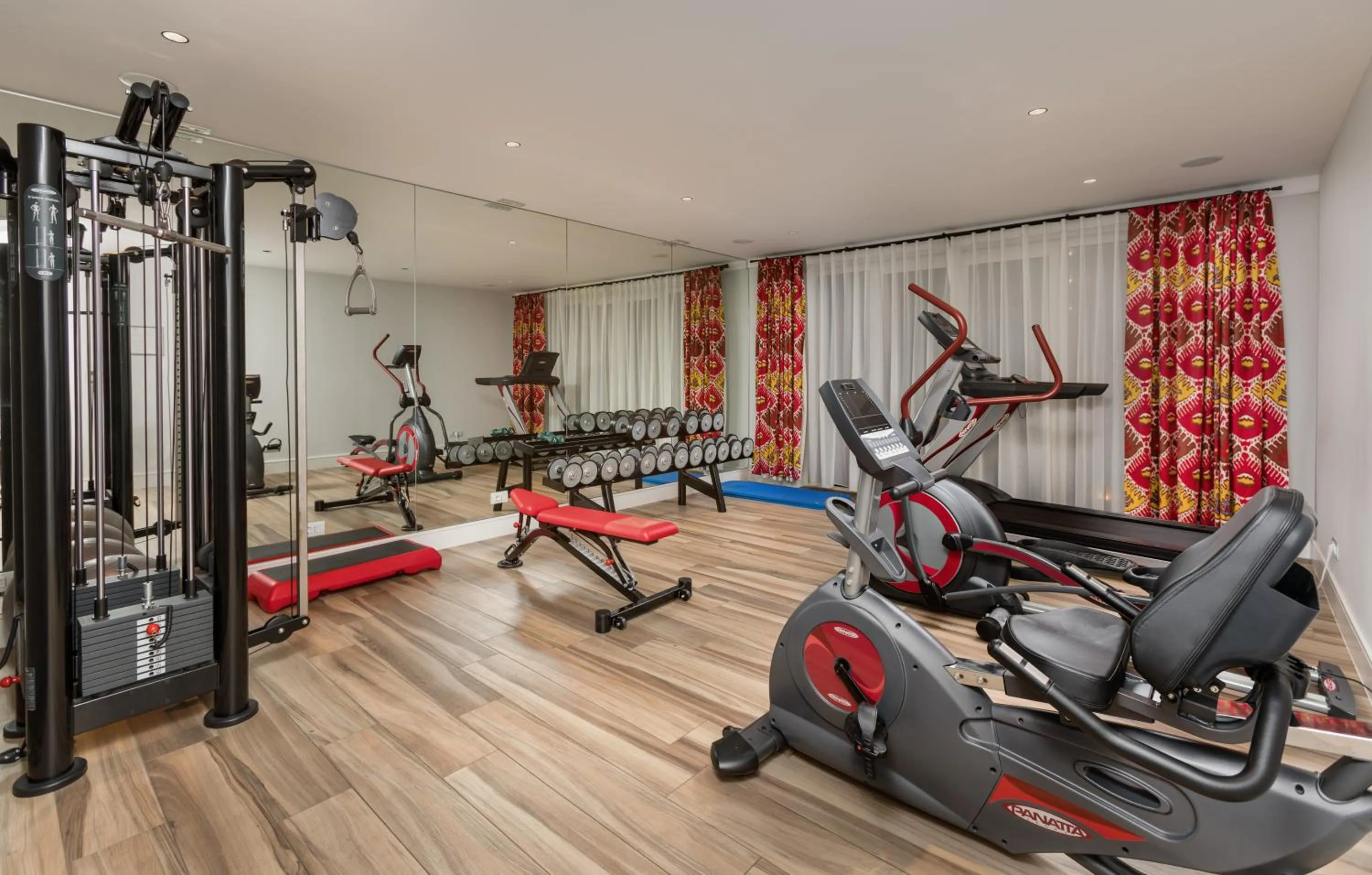 Fitness centre/facilities in Hotel Budva