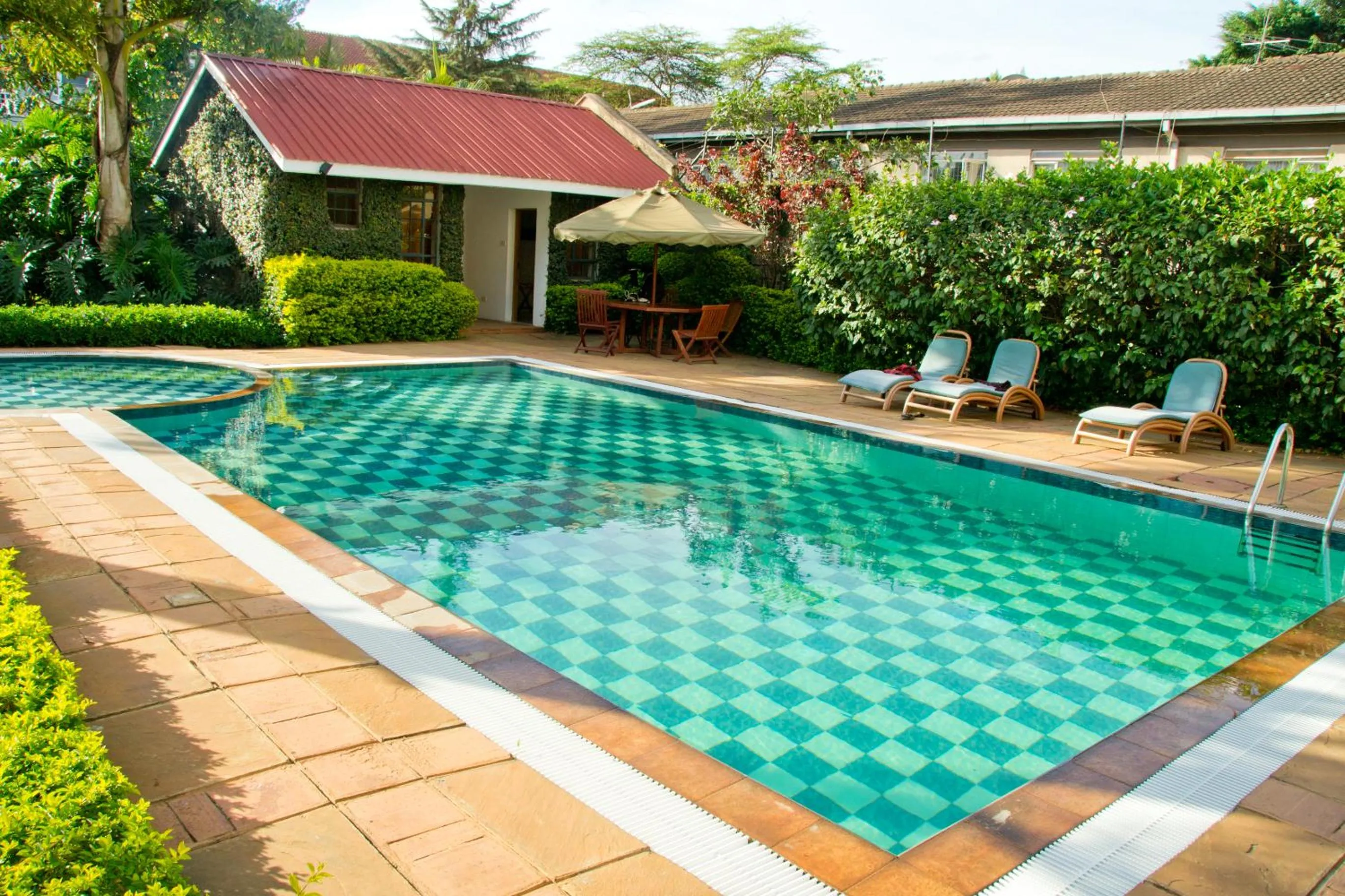 Swimming pool in Natural Oak Apartments