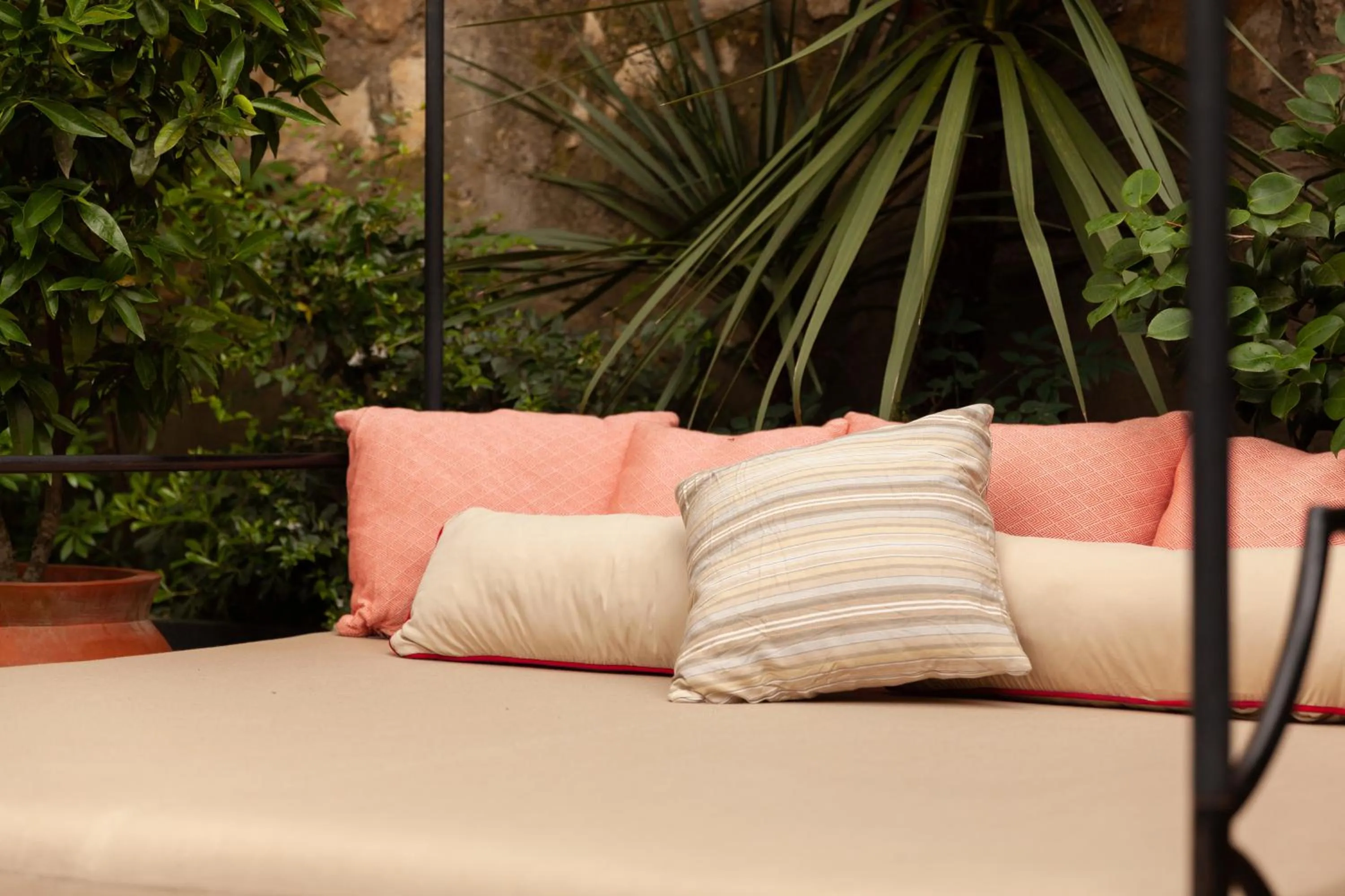 Swimming pool in Communal Hotel Kutaisi