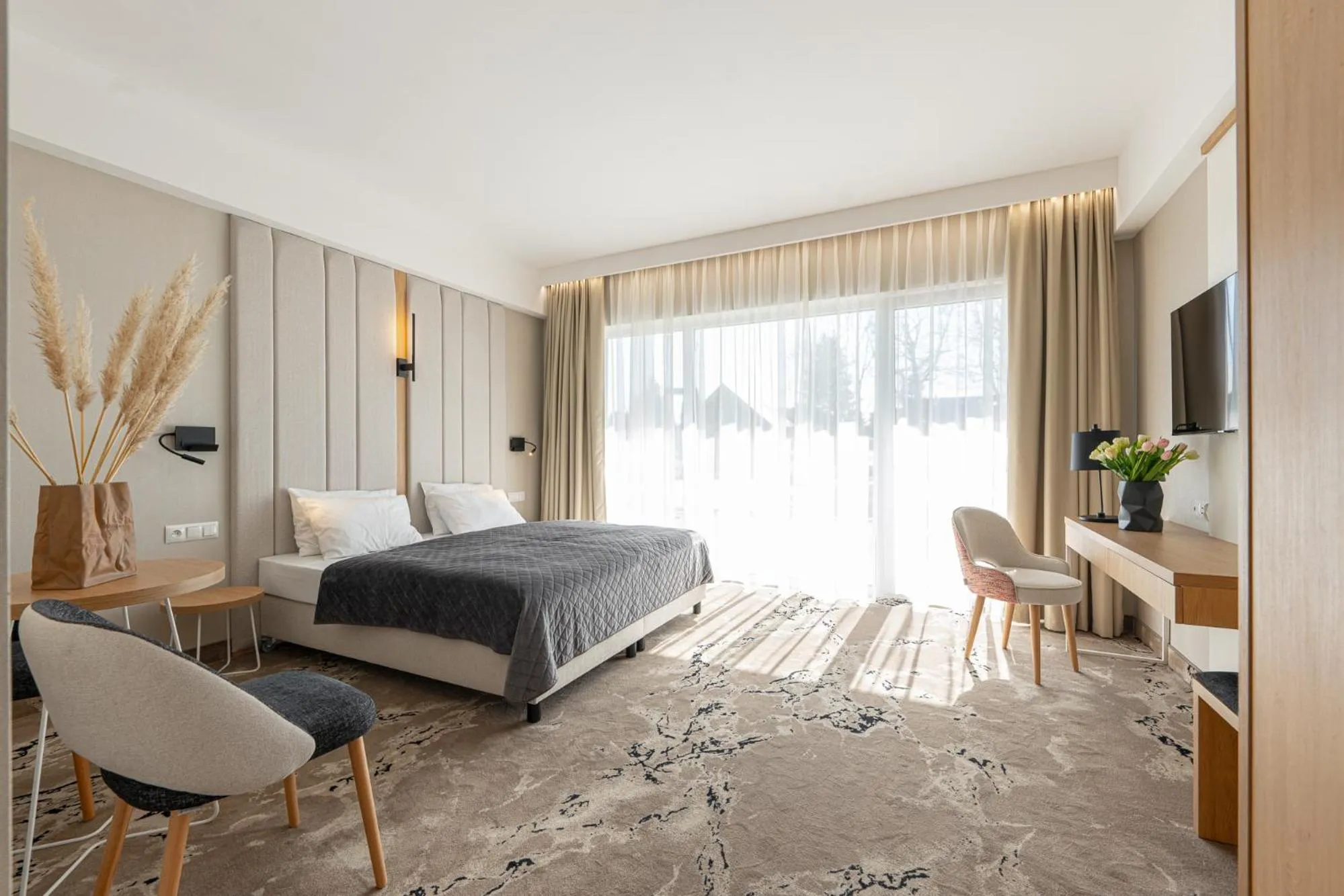 Living room, Bed in Imperiall Resort & MediSpa