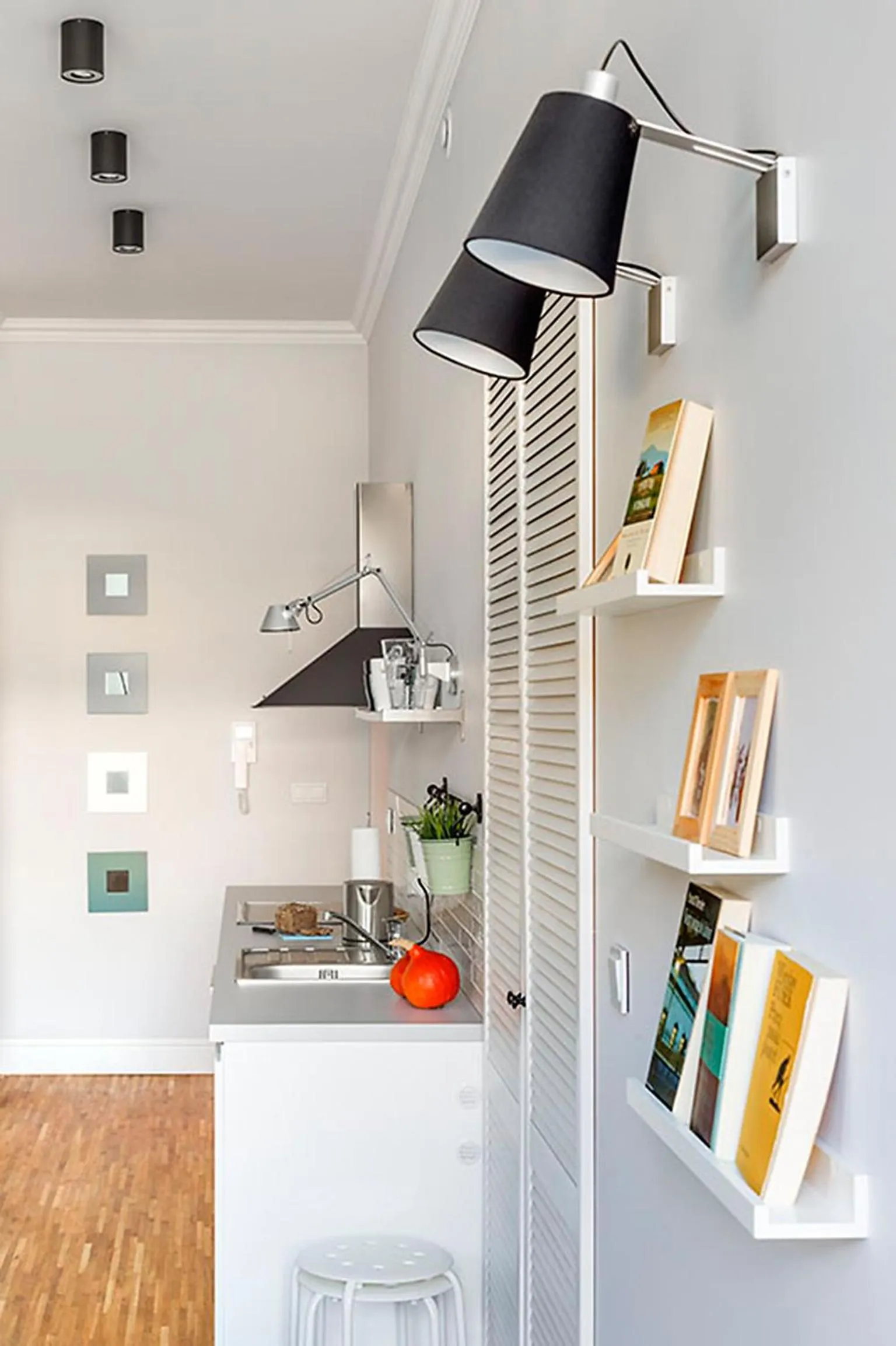 Kitchen or kitchenette in MINT Luxury Apartments at the Main Square