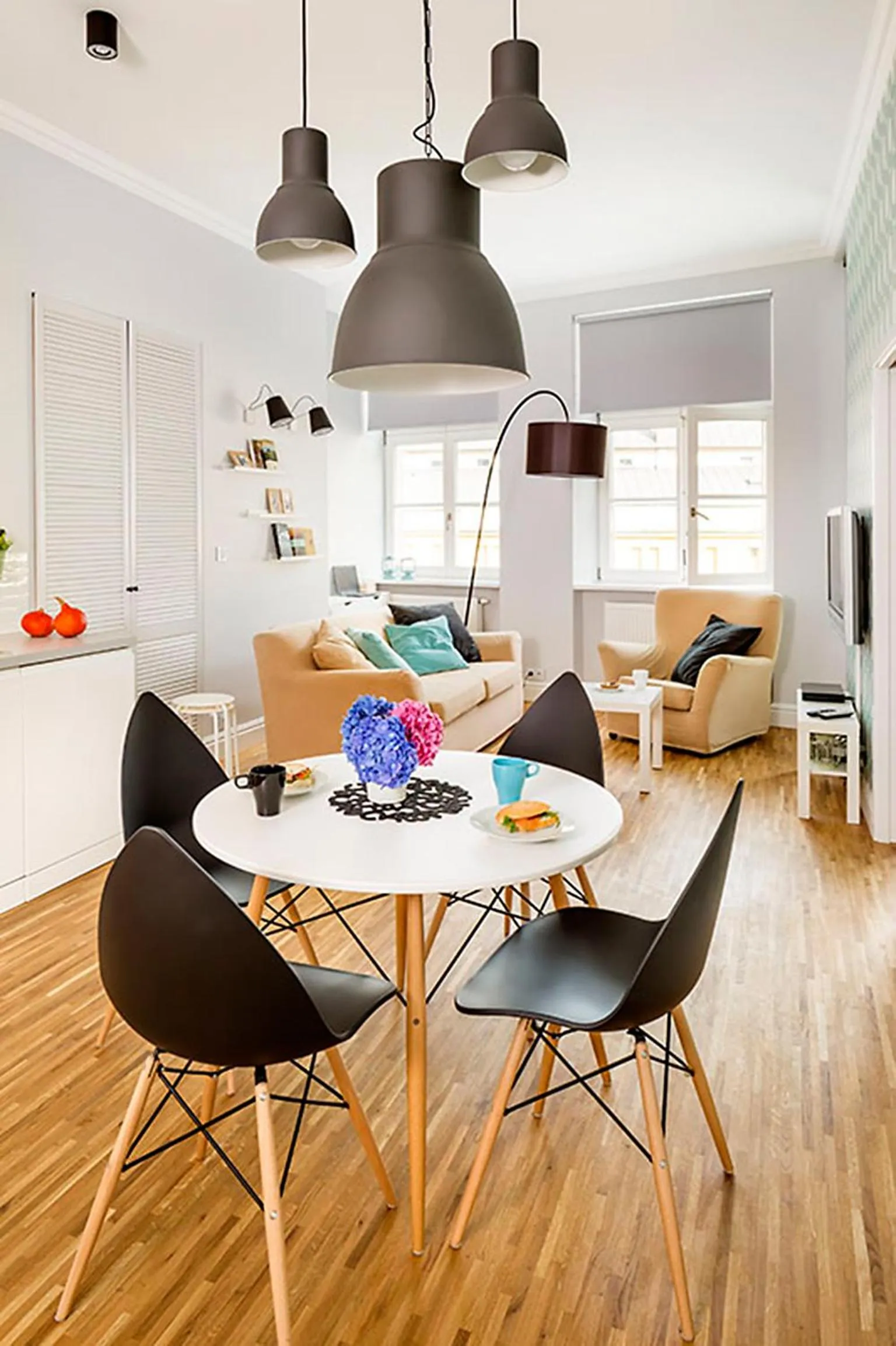 Dining area in MINT Luxury Apartments at the Main Square