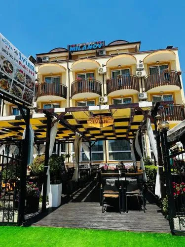 Ivian Family Hotel