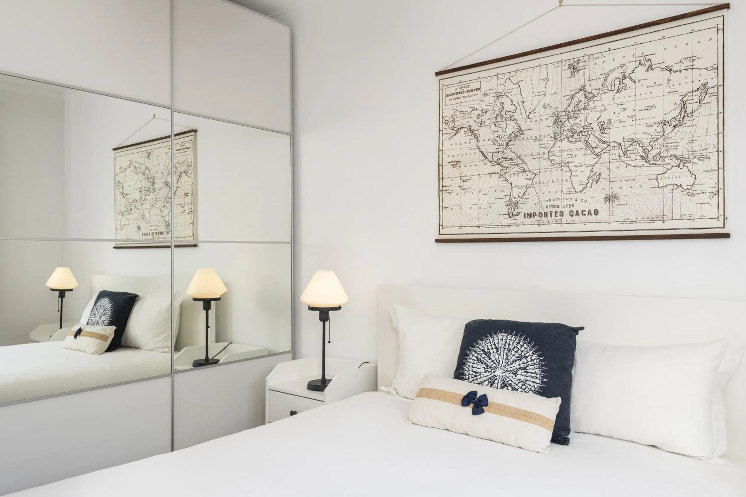 Bed in Olaias Design by Homing