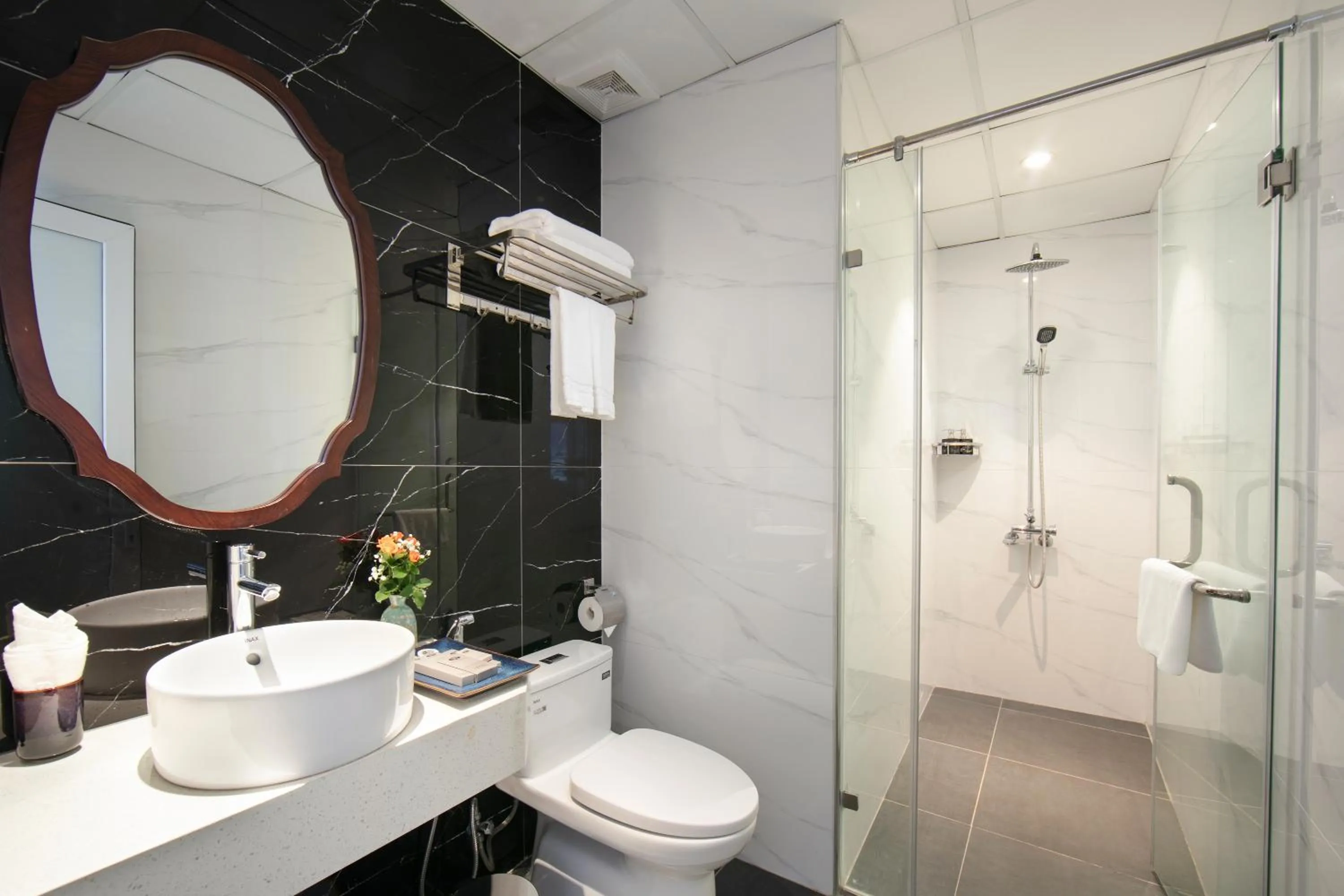 Bathroom in Serene Central Hotel