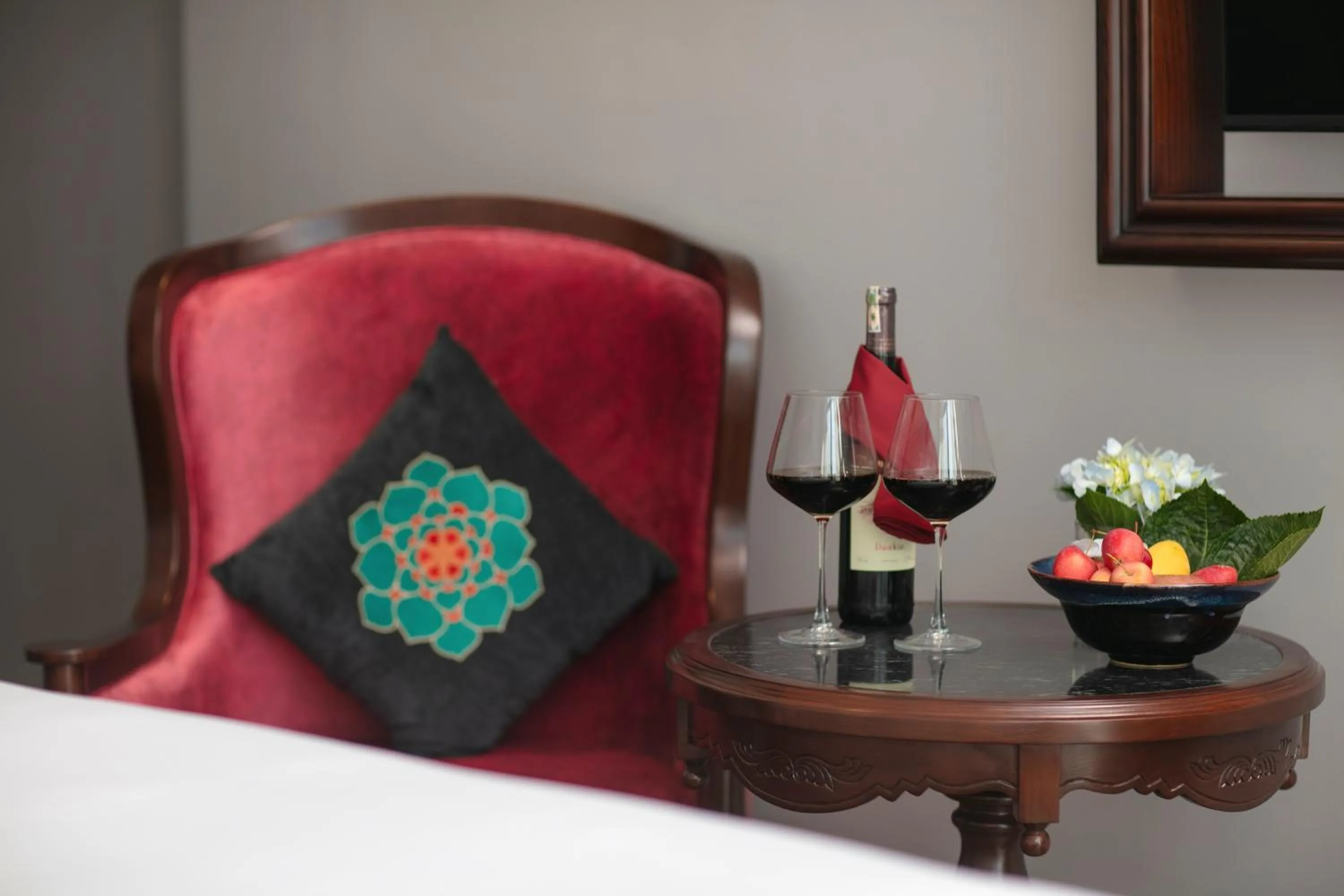 Bedroom in Serene Central Hotel