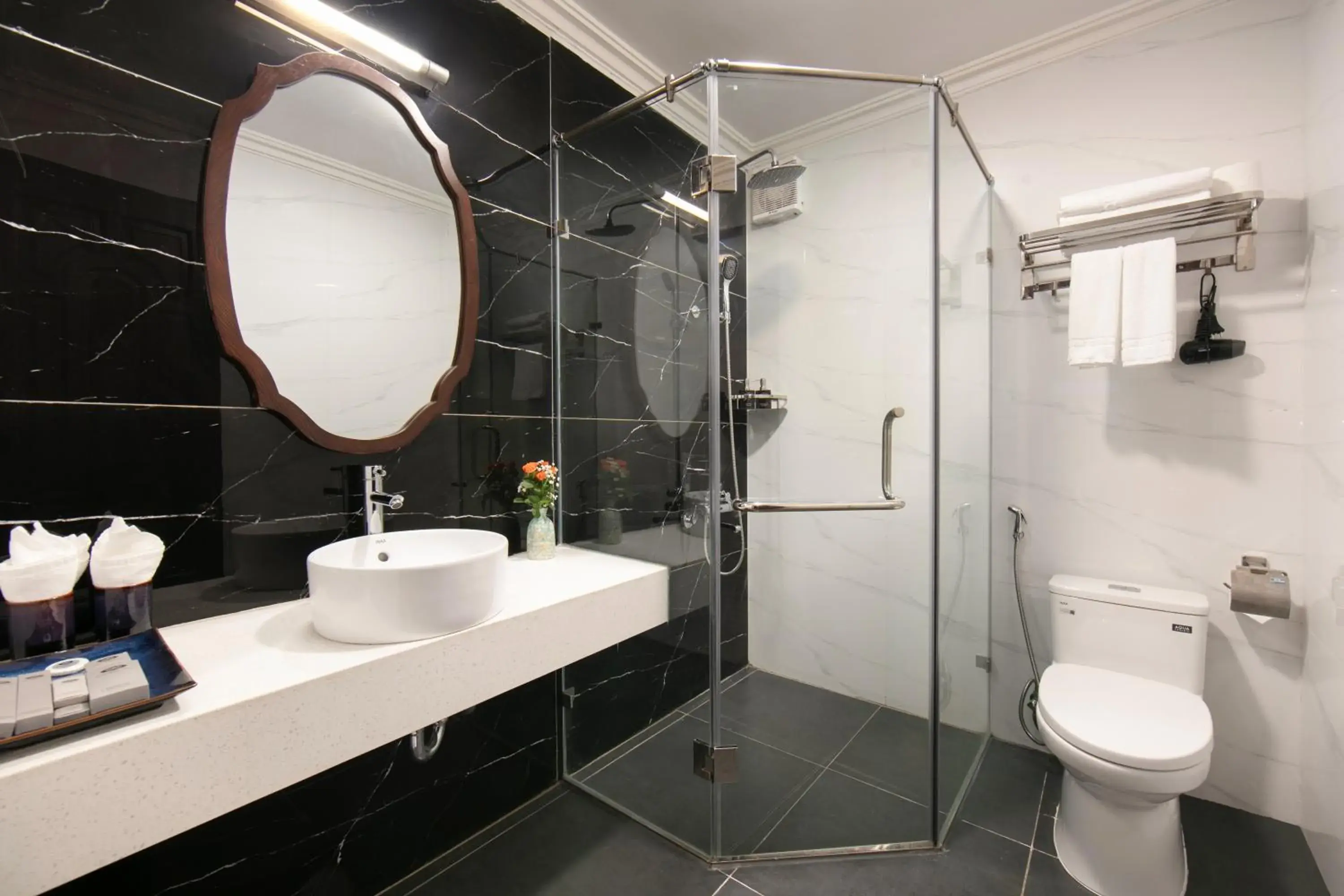 Property building in Serene Central Hotel Property building in Serene Central Hotel