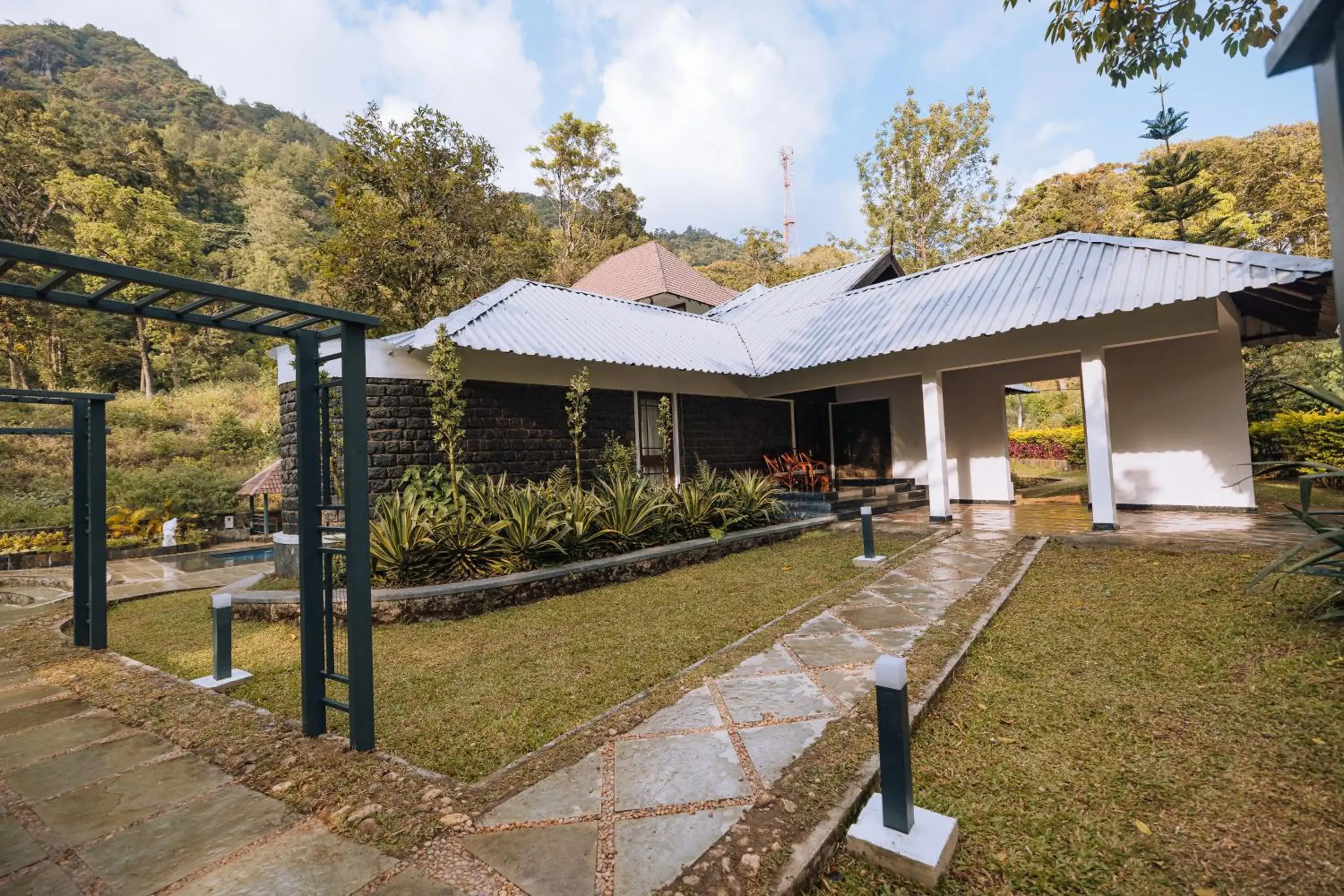 Deluxe Bungalow in Elixir Woods Luxury Resort And Spa, Munnar Deluxe Bungalow in Elixir Woods Luxury Resort And Spa, Munnar