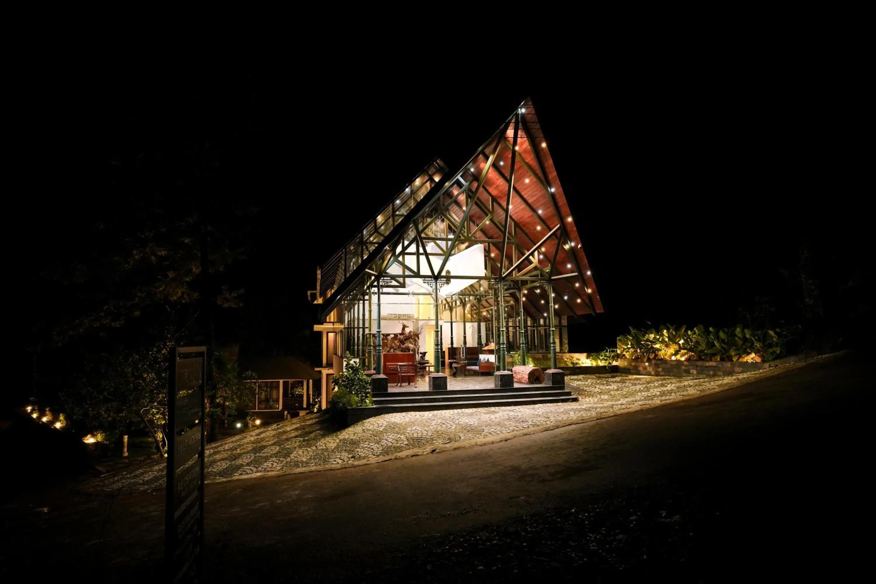 Lobby or reception in Elixir Woods Luxury Resort And Spa, Munnar