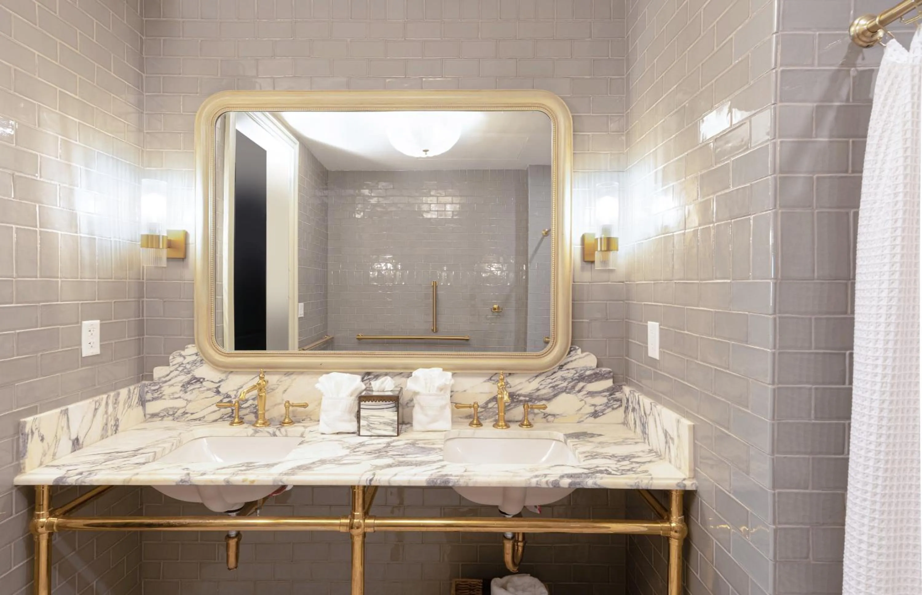 Hotel Cleo, Knoxville Downtown, a Tribute Portfolio Hotel