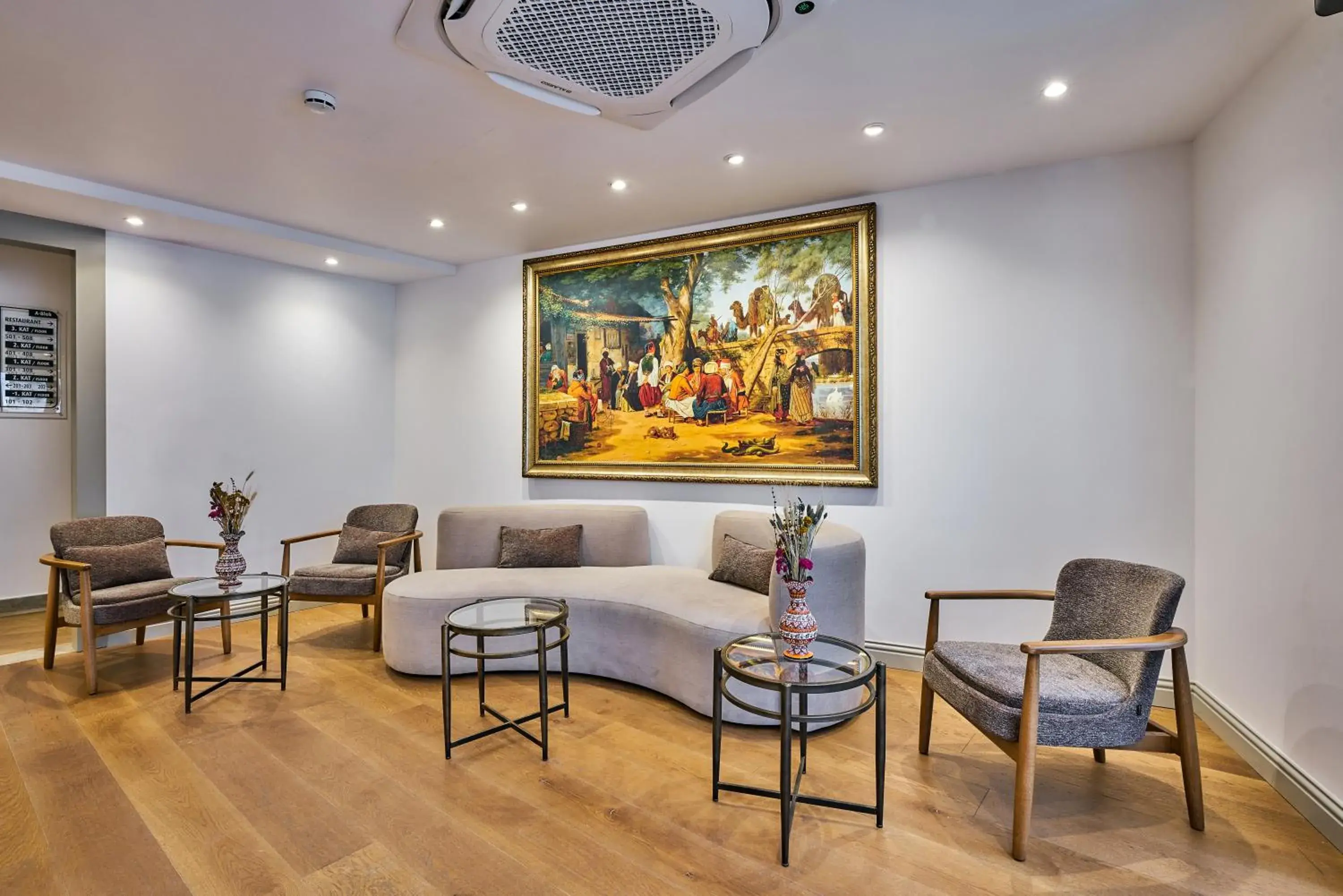 Lobby or reception in Joyway Hotels Istanbul Sultanahmet Lobby or reception in Joyway Hotels Istanbul Sultanahmet