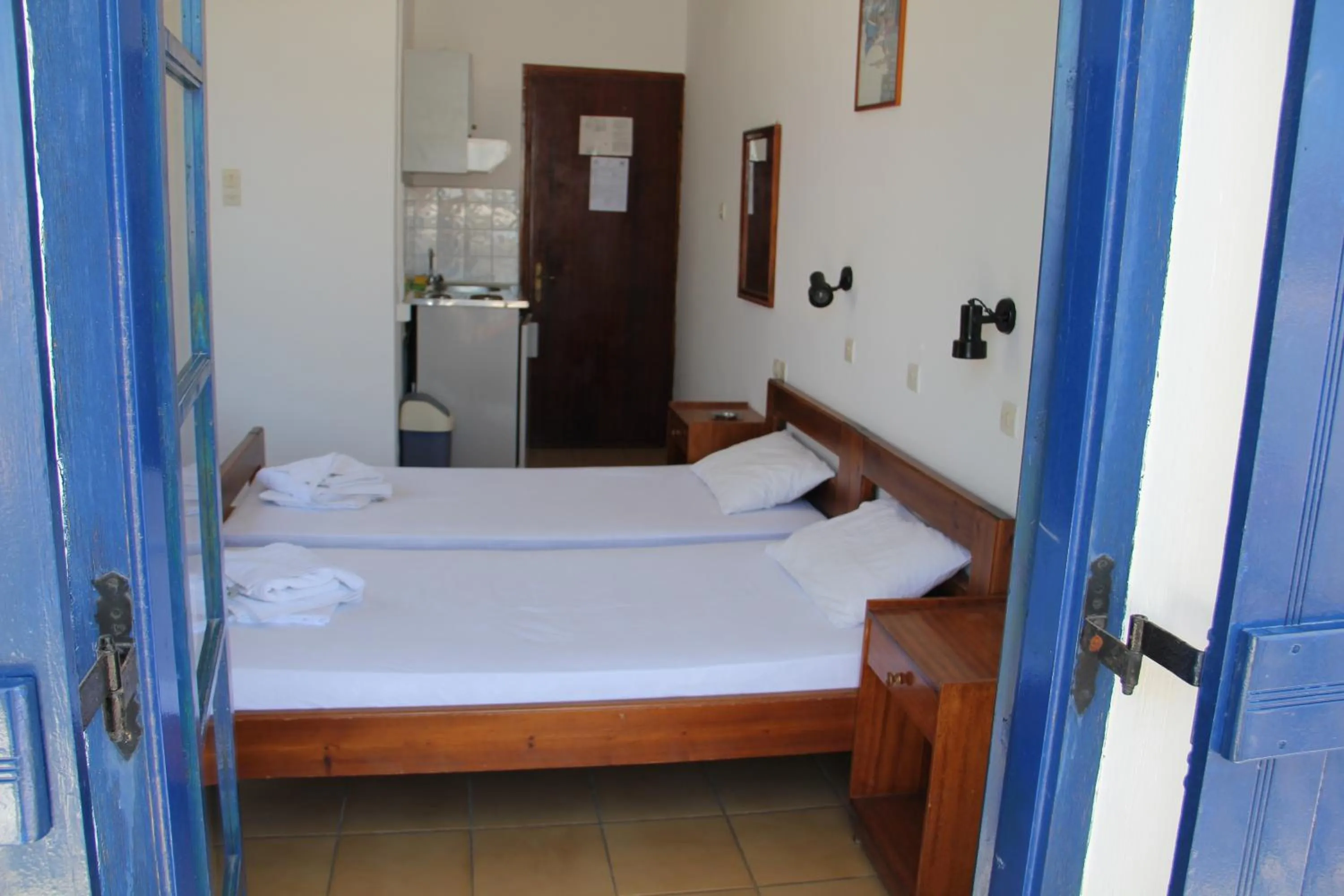 Kitchen or kitchenette, Bed in Hotel Stavris
