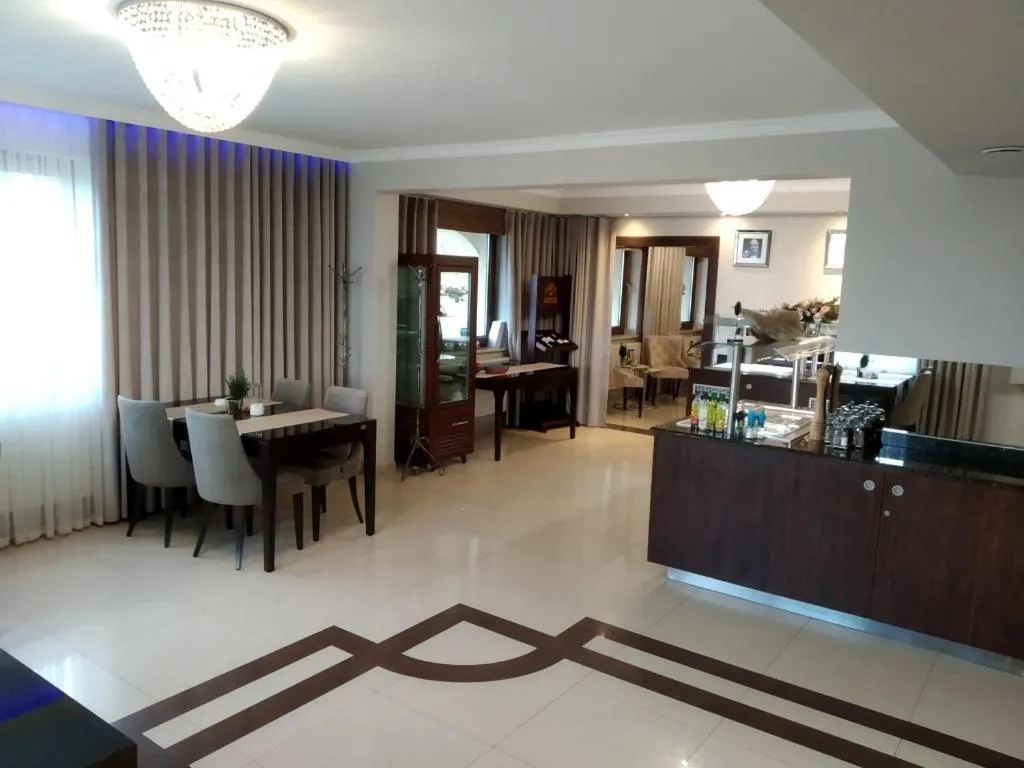Restaurant/places to eat in Hotel & Spa Biały Dom