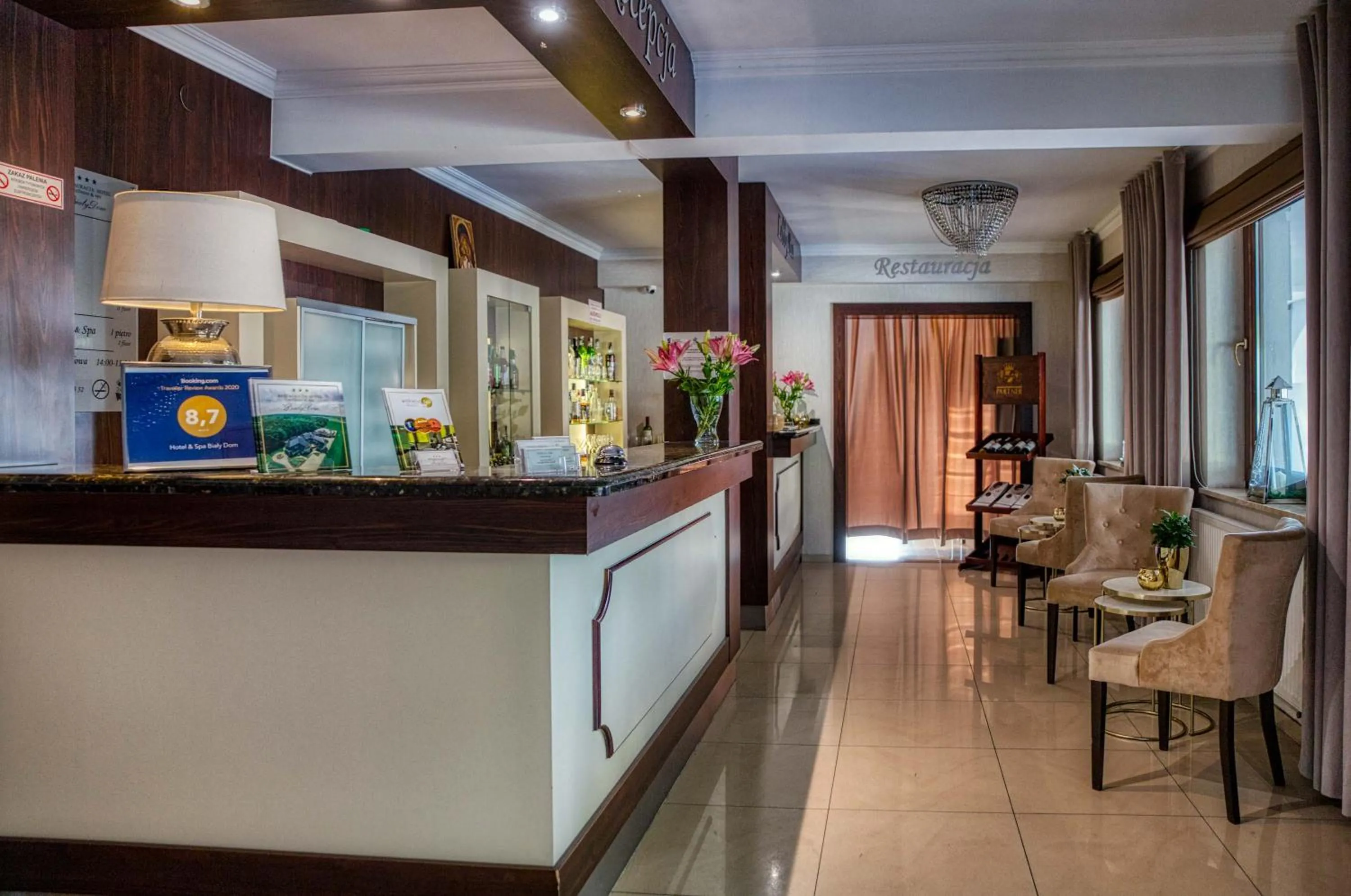 Lobby or reception in Hotel & Spa Biały Dom