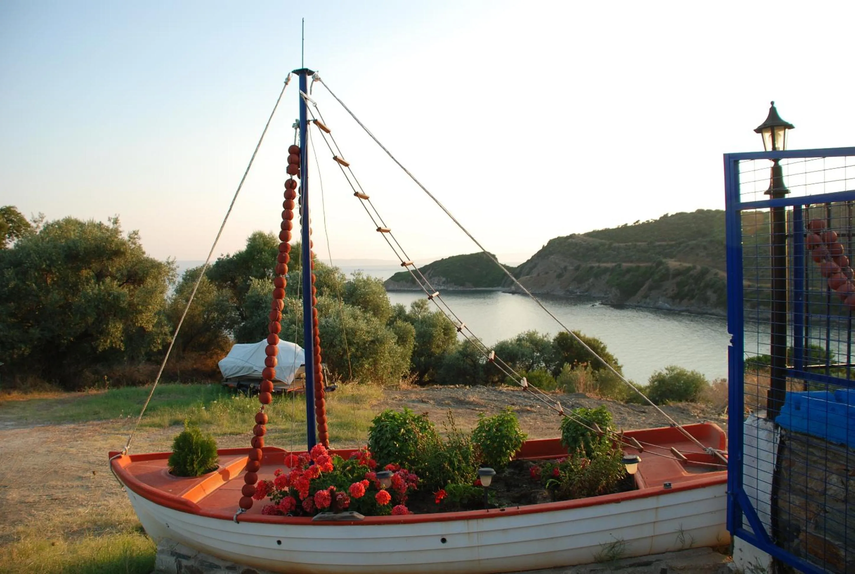 Facade/entrance in Demi Studios