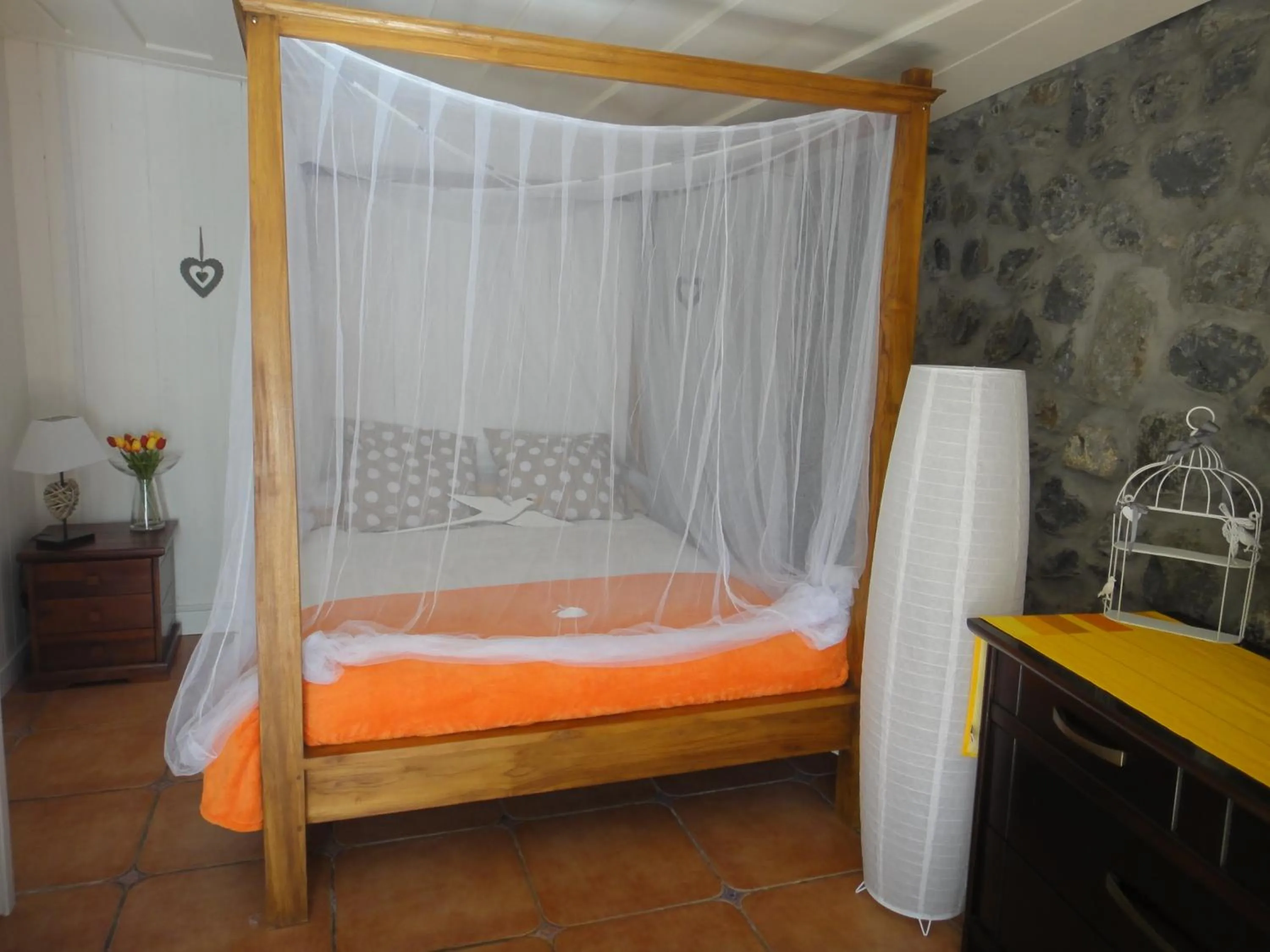 Bed in Villa Hélèna B&B