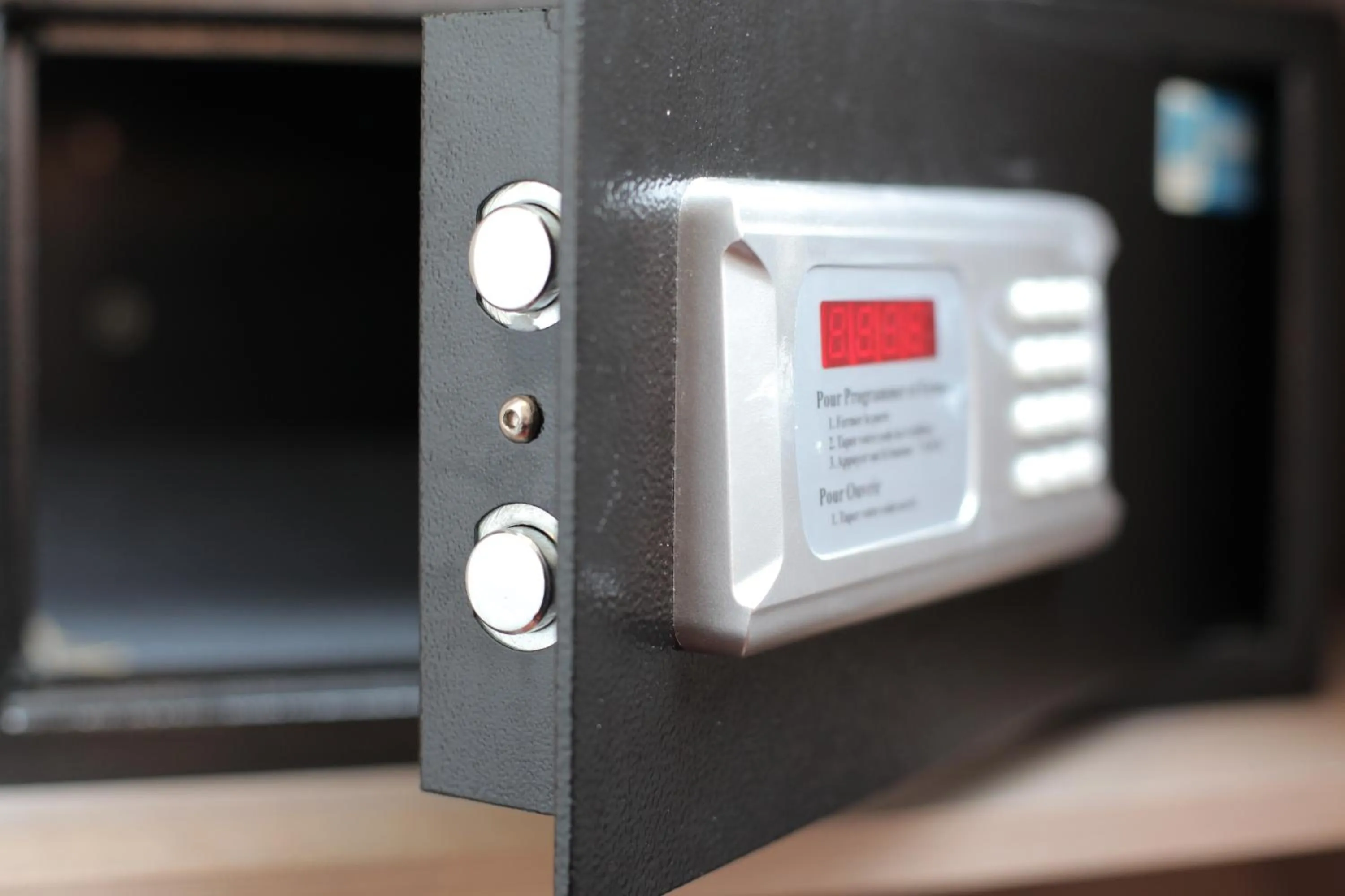 TV and multimedia in Grand Hotel du Loiret