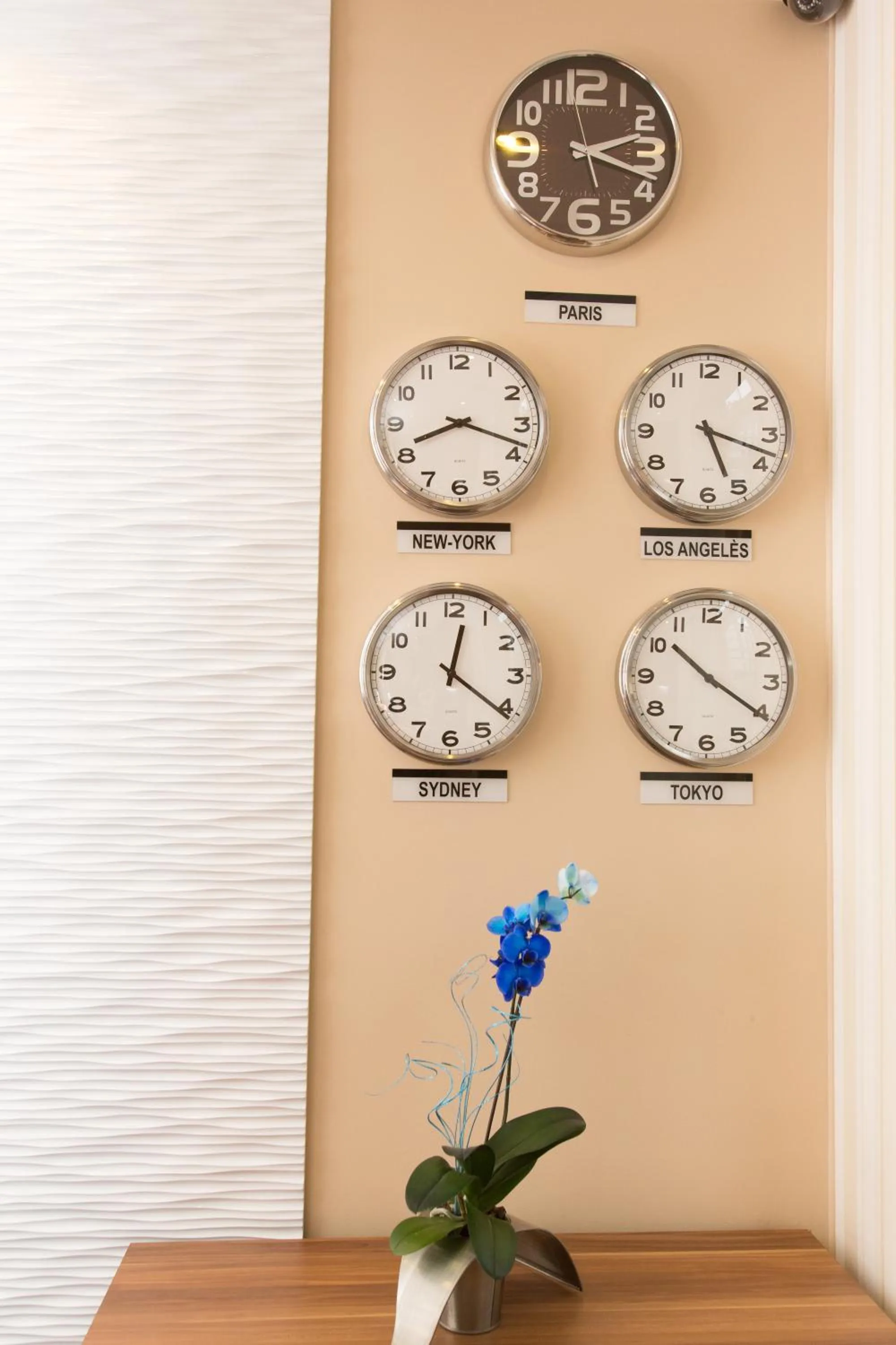 Decorative detail in Grand Hotel du Loiret