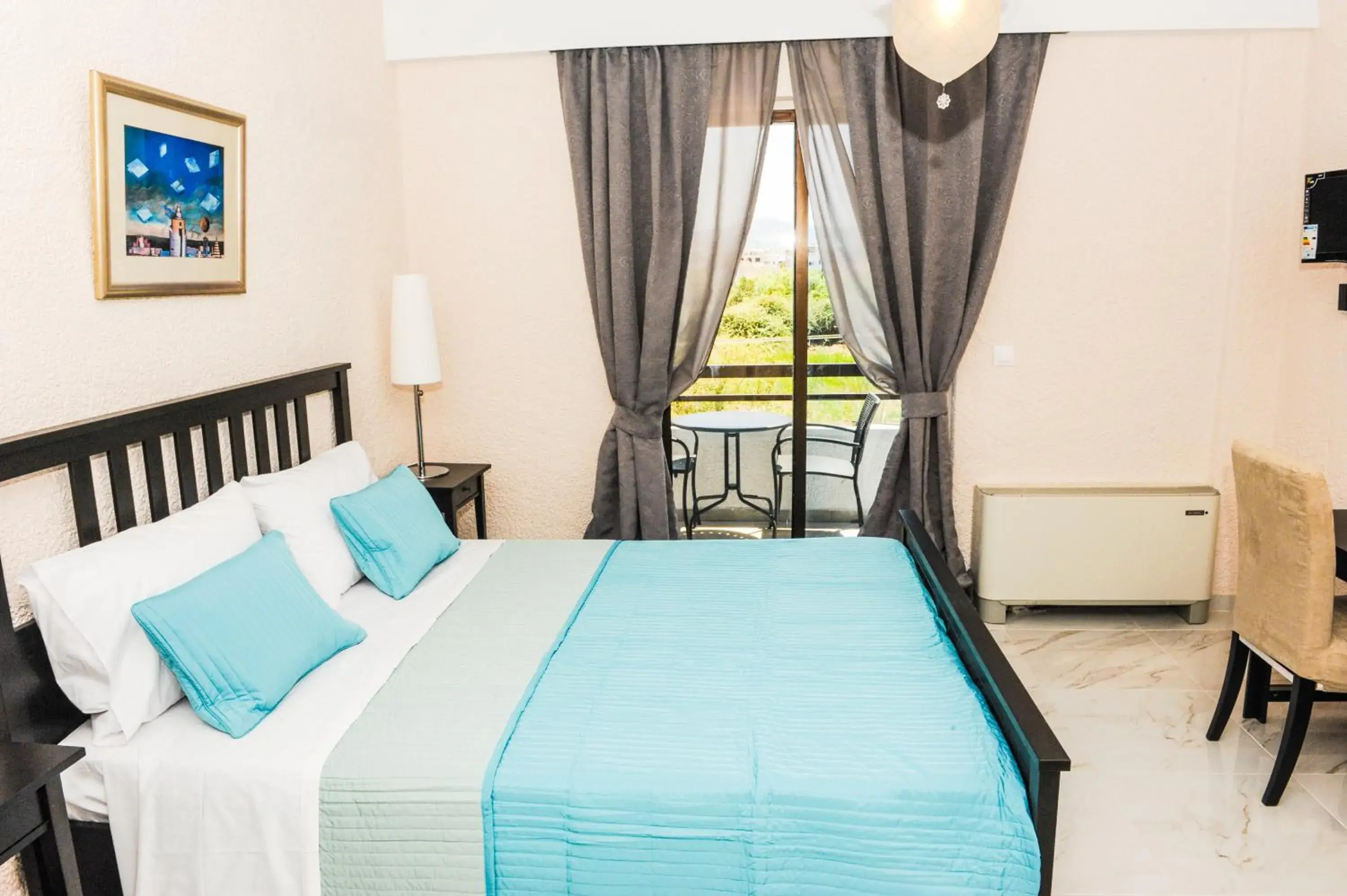 Photo of the whole room, Bed in Valentino Hotel Photo of the whole room, Bed in Valentino Hotel