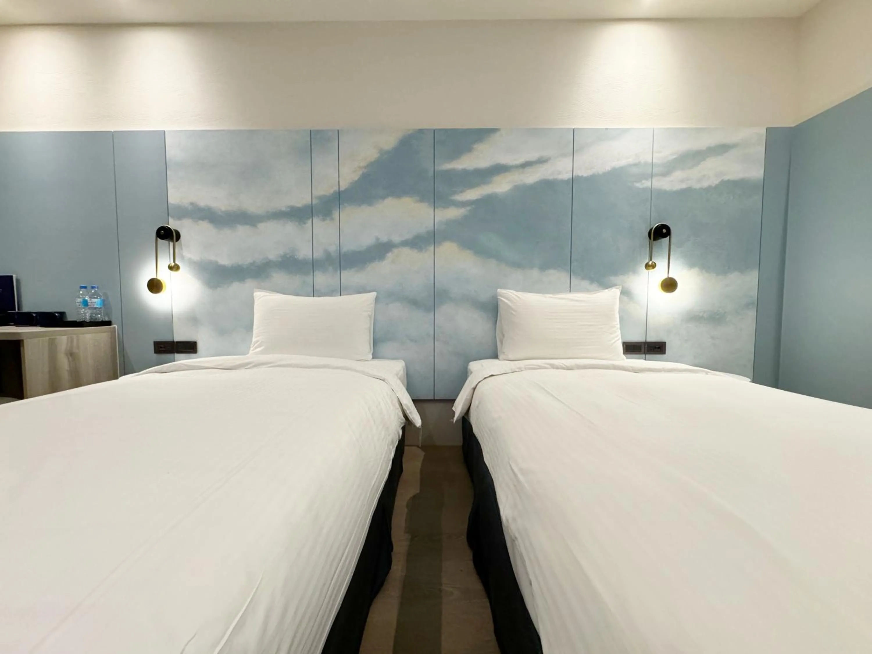 On site, Bed in Joie de Inn