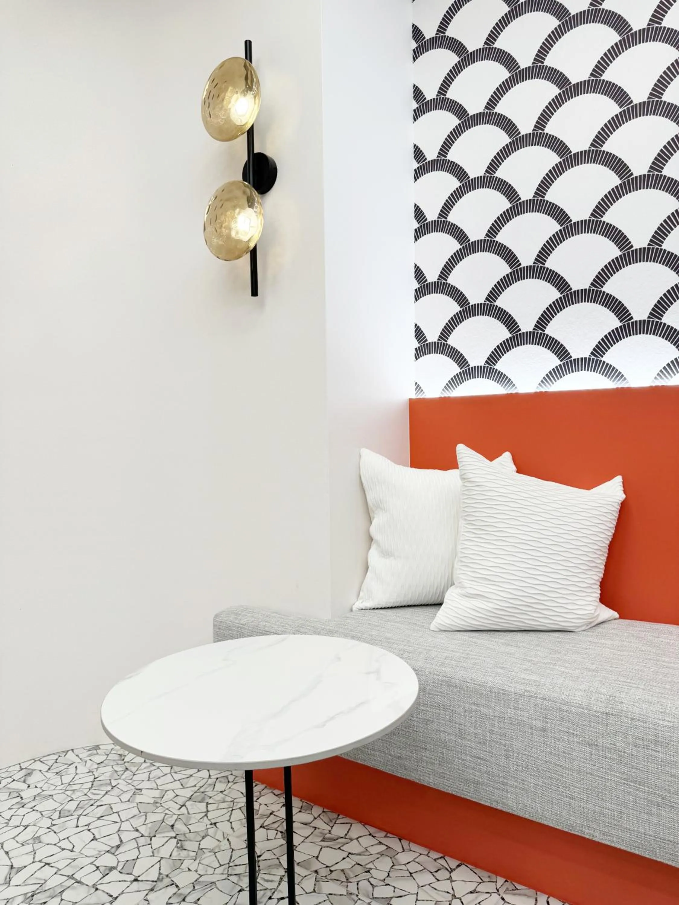 On site, Bed in Joie de Inn