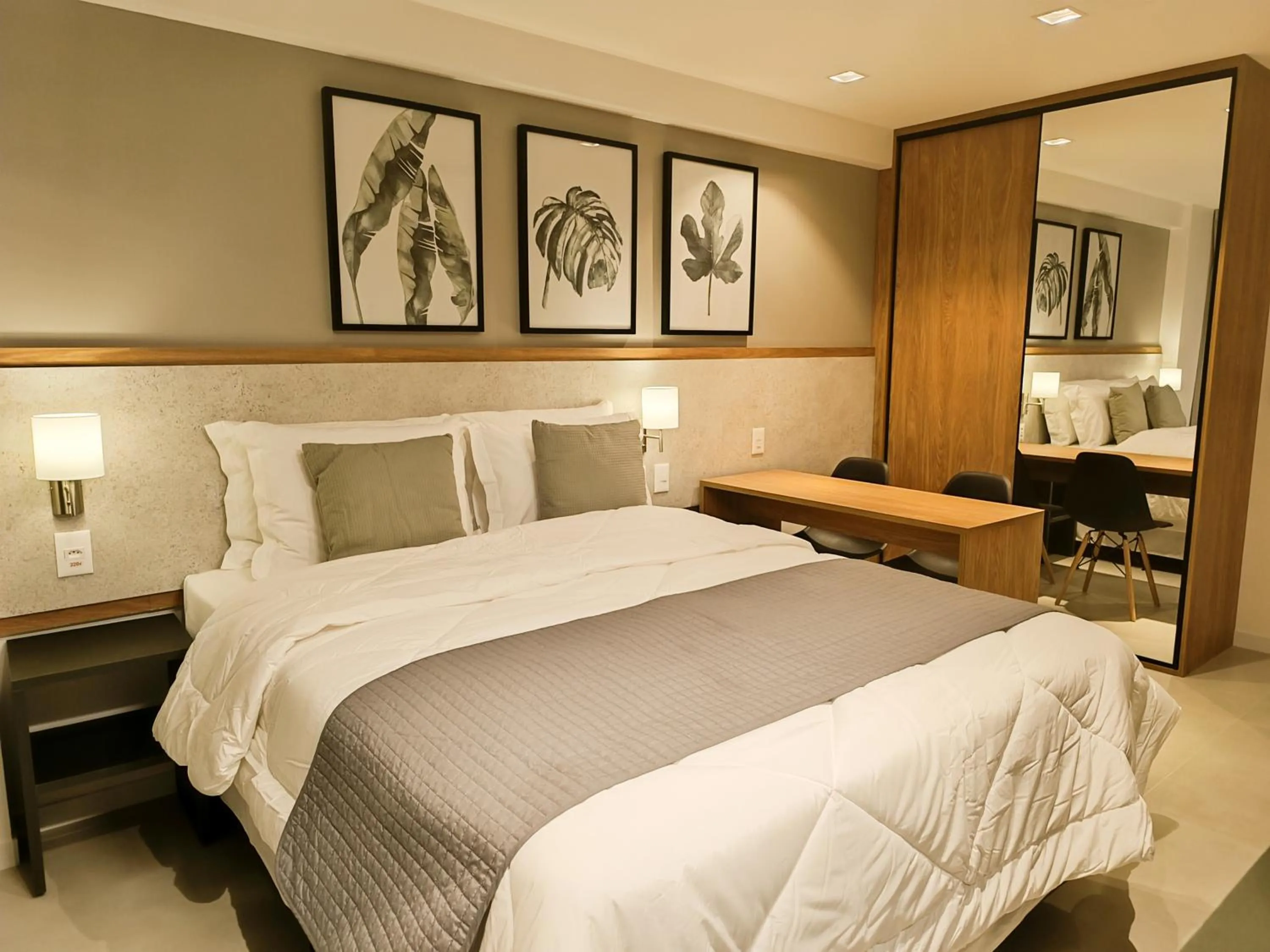 Decorative detail, Bed in RN Studio Premium