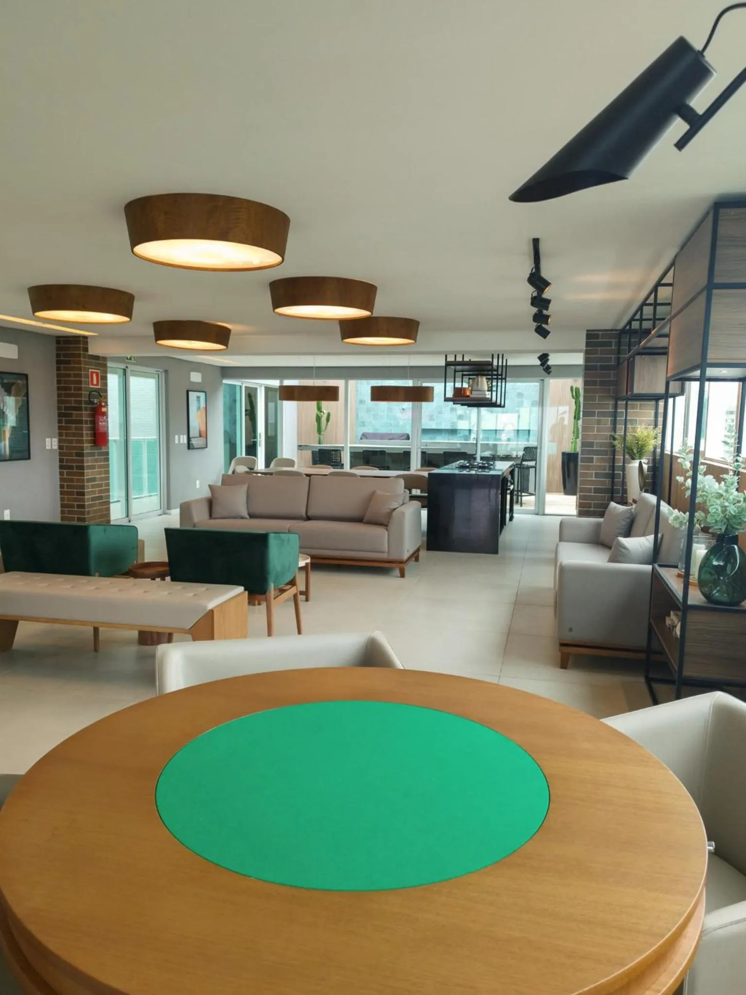 Billiard in RN Studio Premium