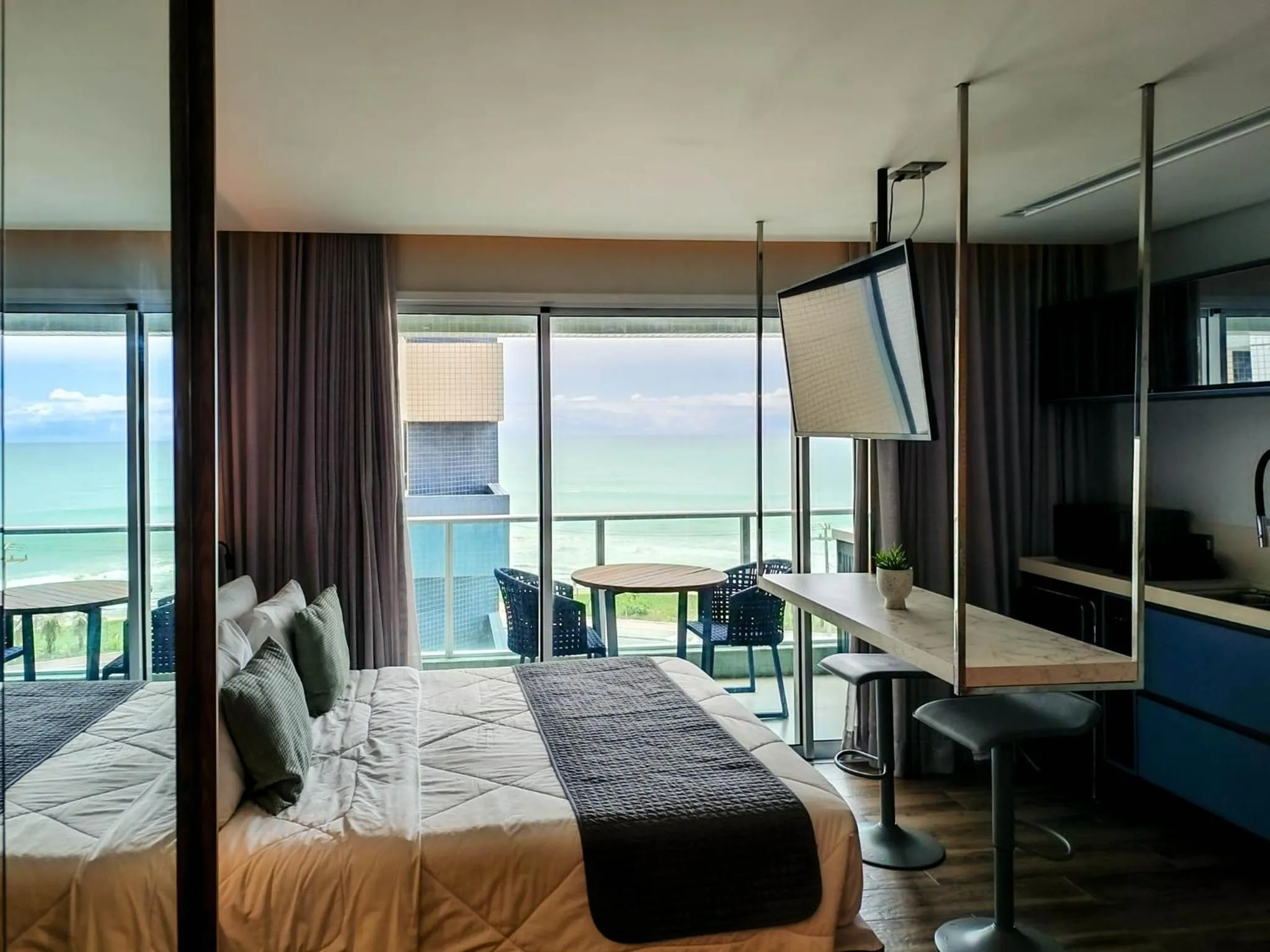 Bedroom, Bed in RN Studio Premium