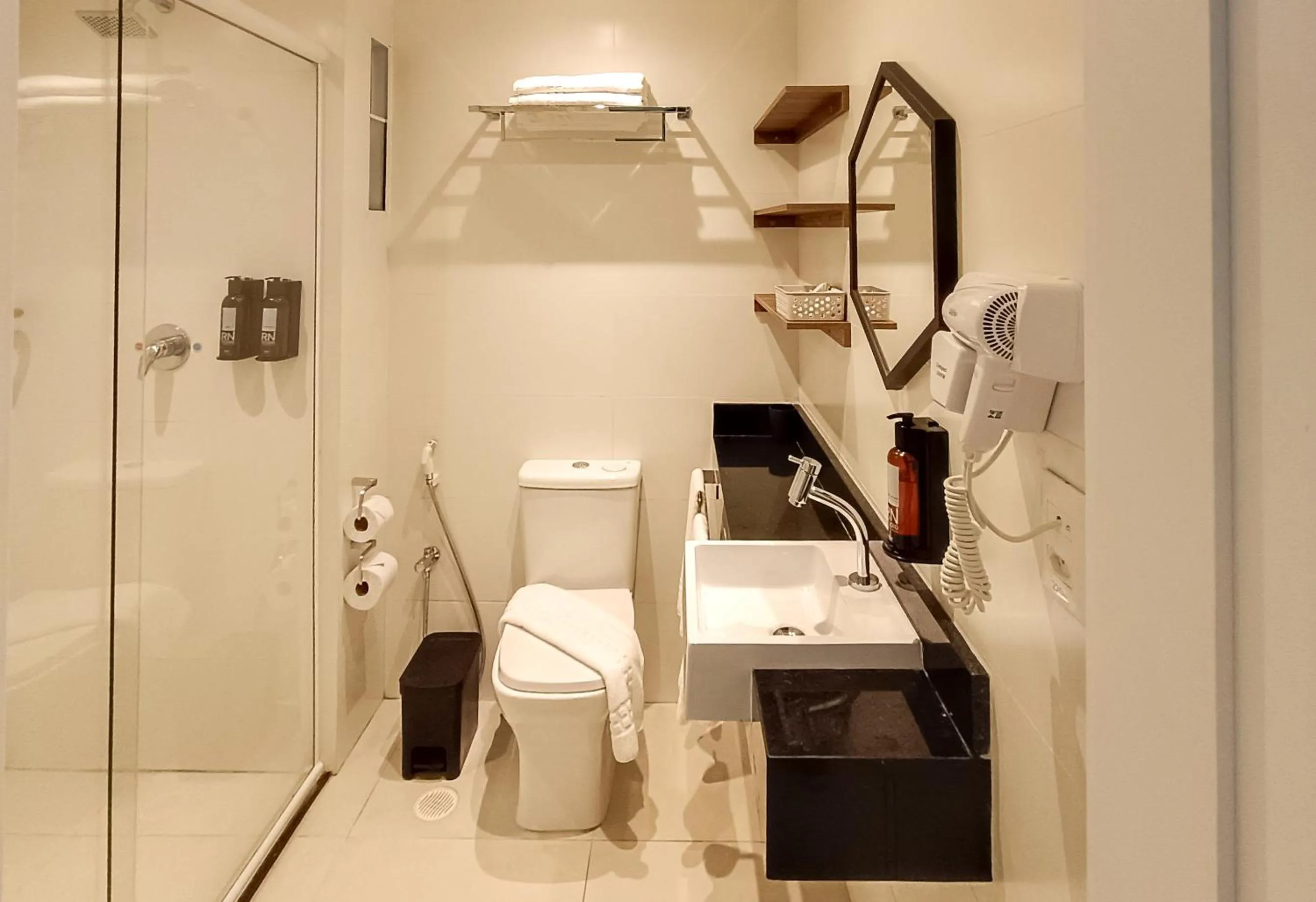 Bathroom in RN Studio Premium