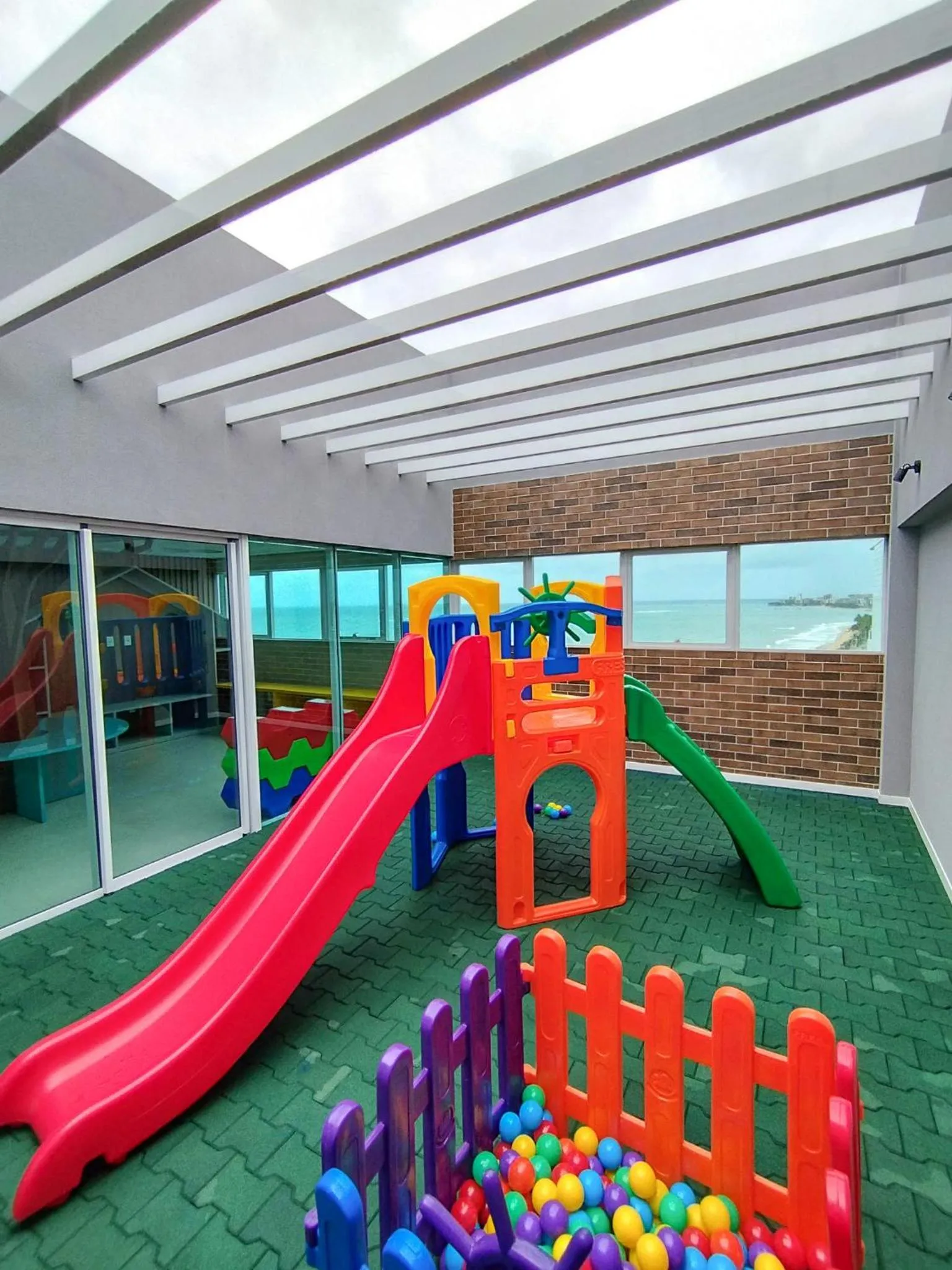 Communal lounge/ TV room in RN Studio Premium