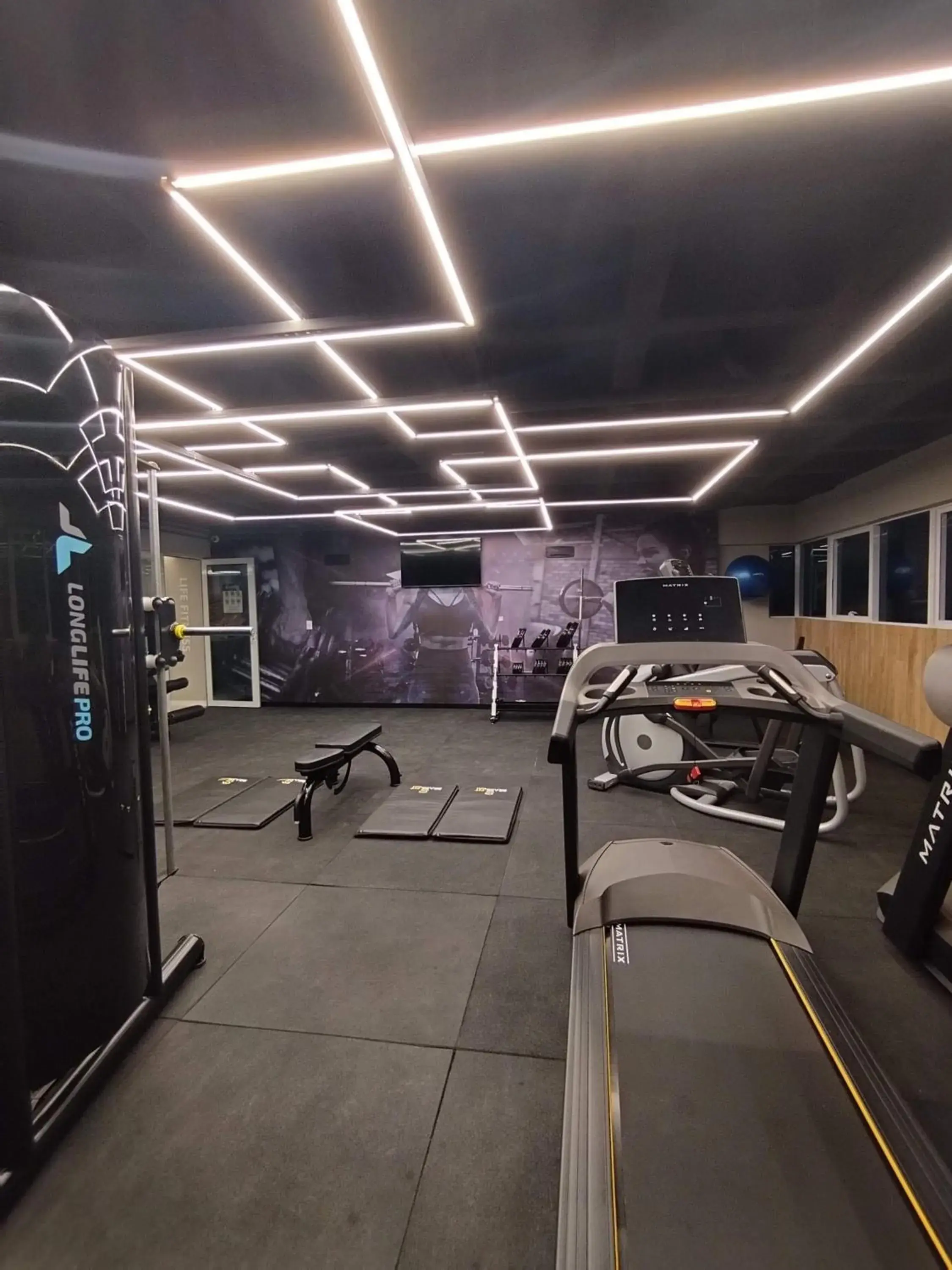 Fitness centre/facilities in RN Studio Premium Fitness centre/facilities in RN Studio Premium